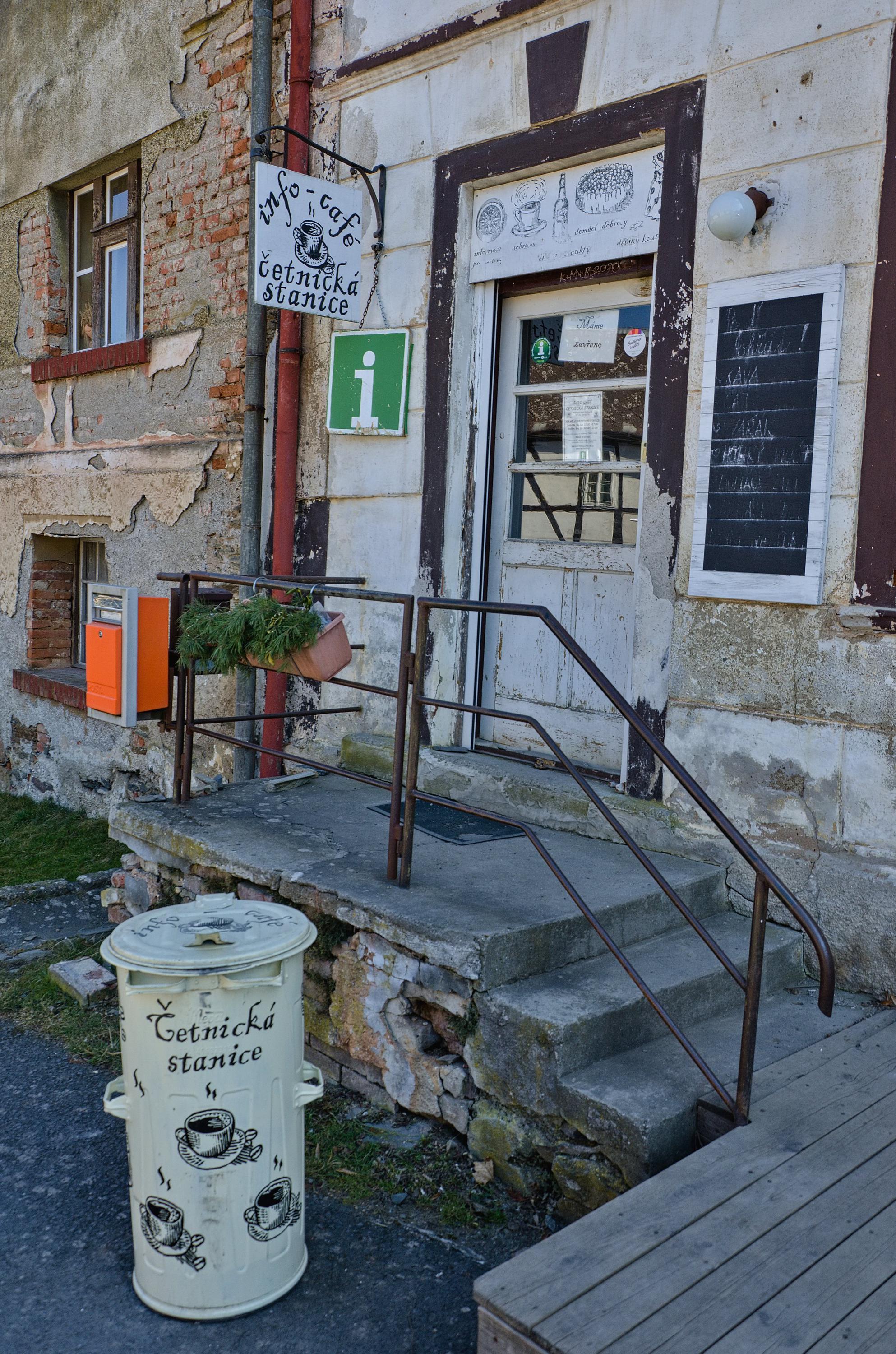 Kavárna Četnická Stanice foto 6