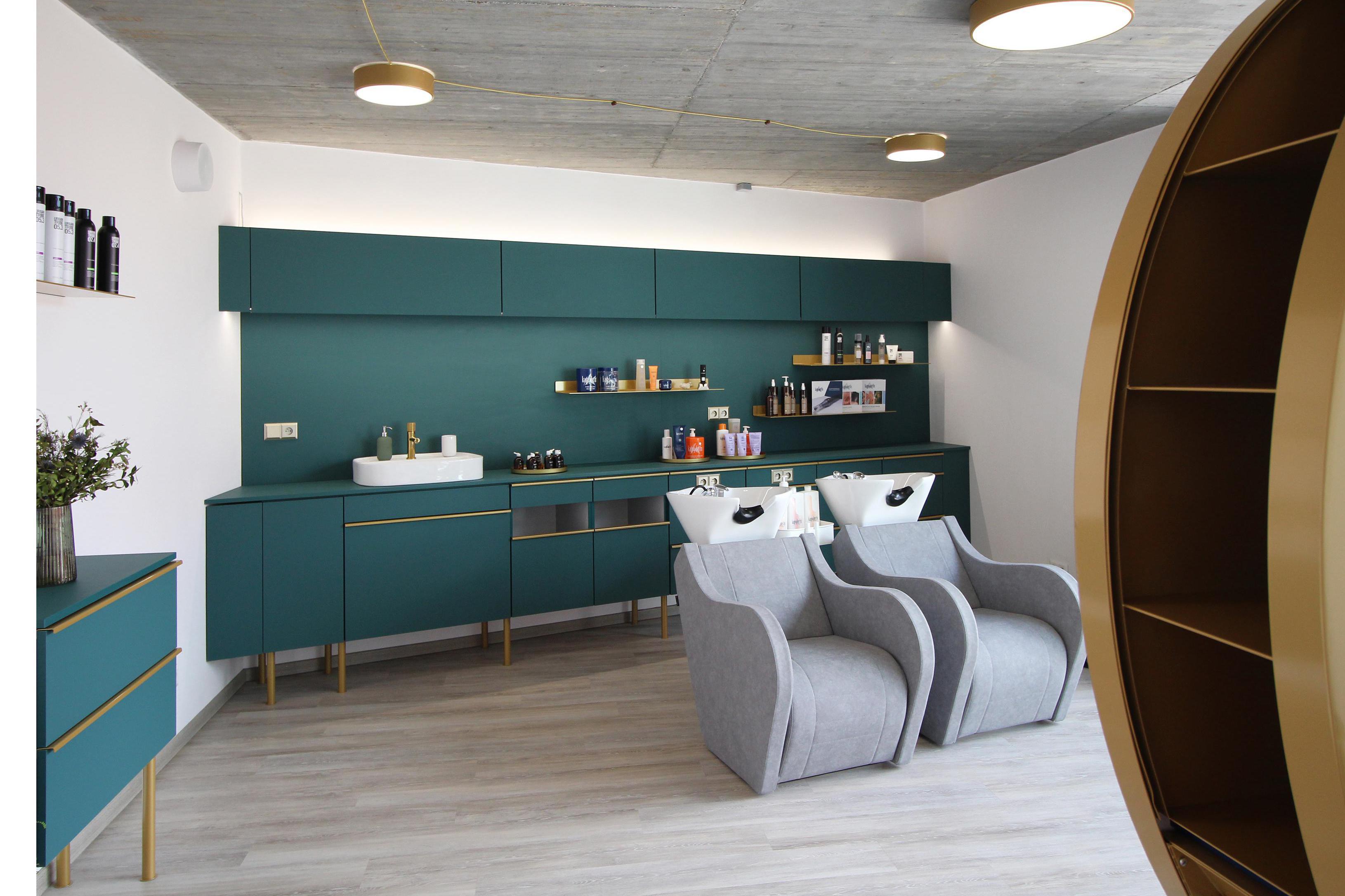 MD DERMO-TRICHOLOGIE MARIE DOROTÍKOVÁ