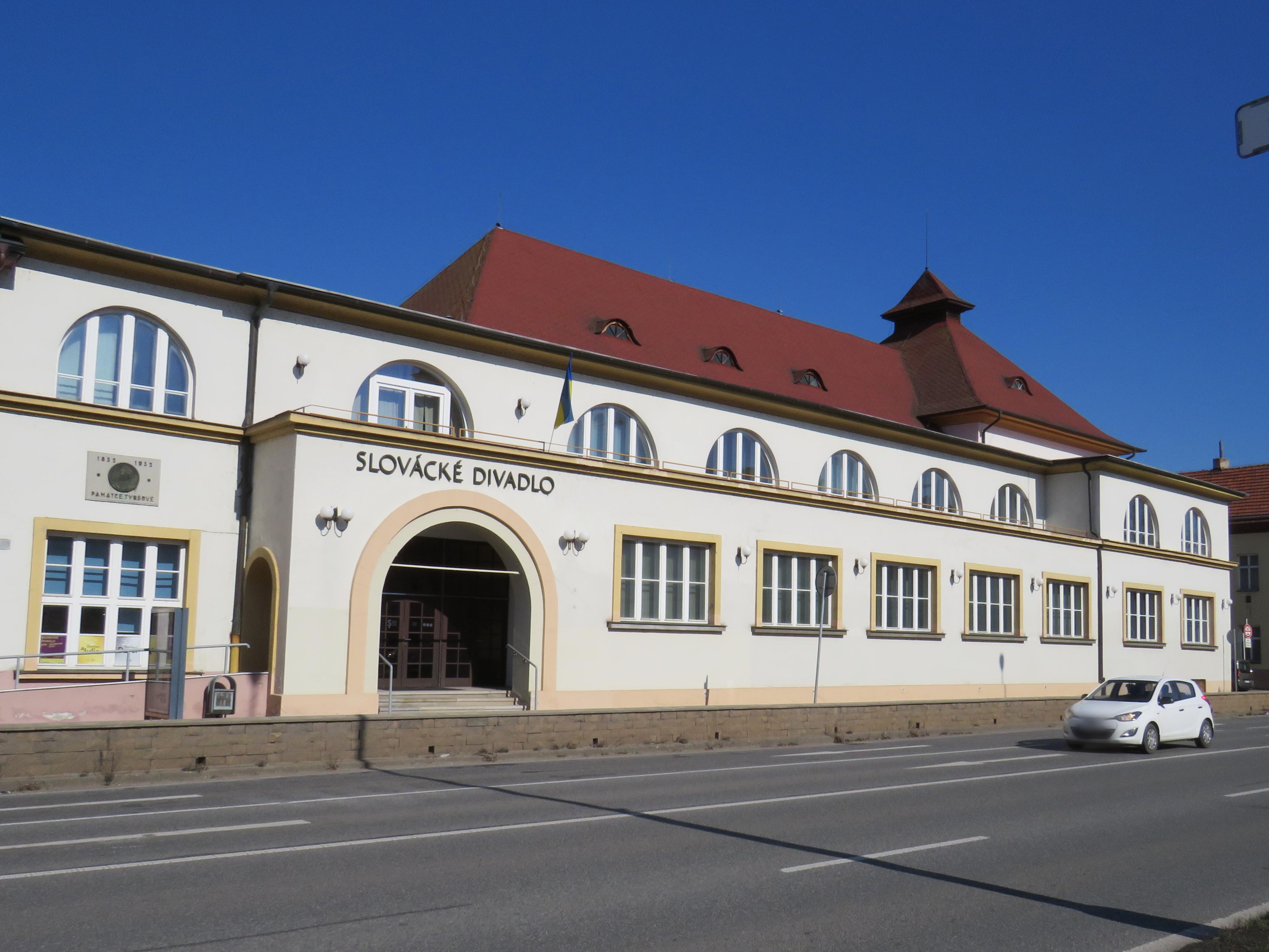 Slovácké divadlo Uherské Hradiště foto 3