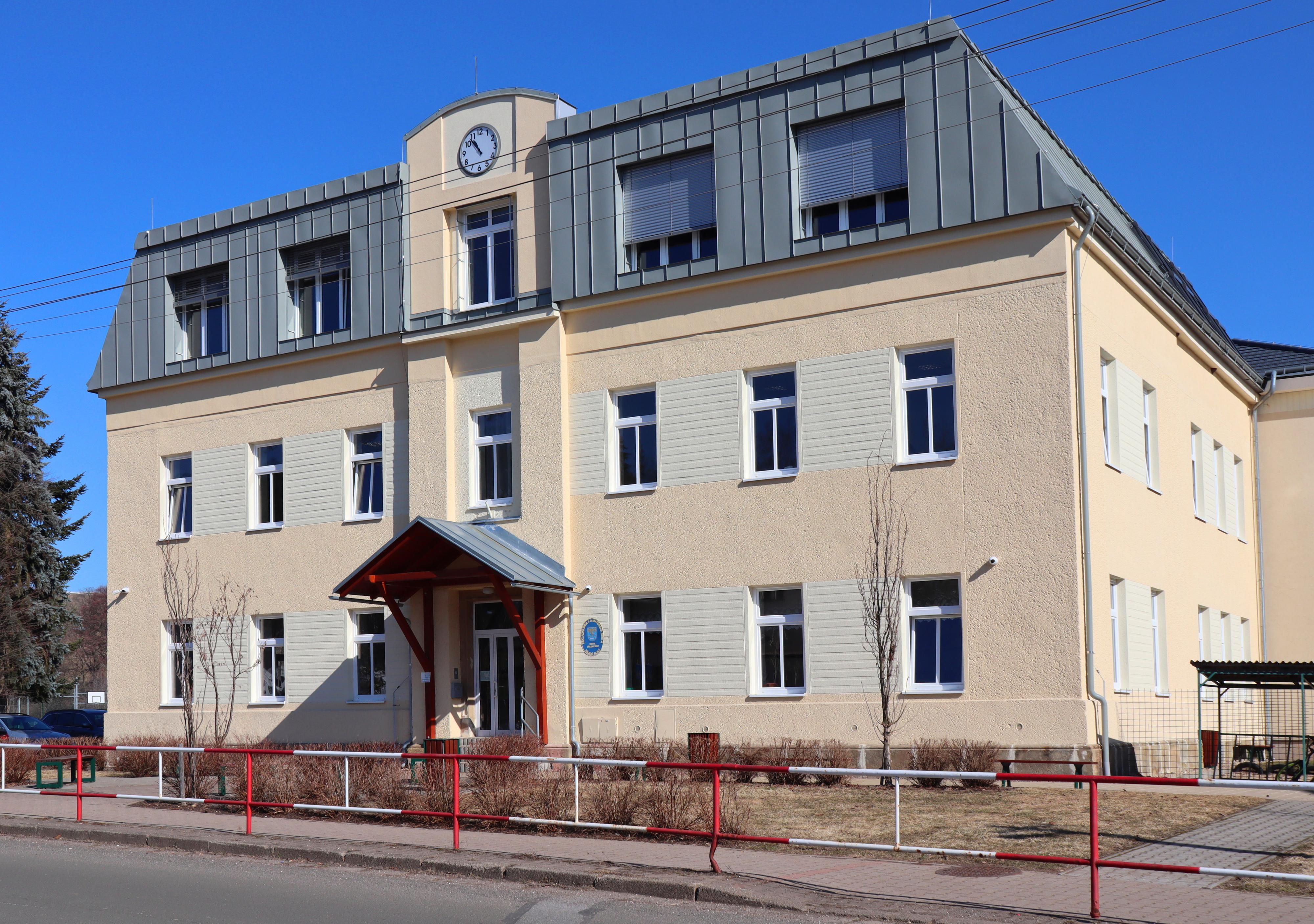 ZŠ a MŠ Mladé Buky