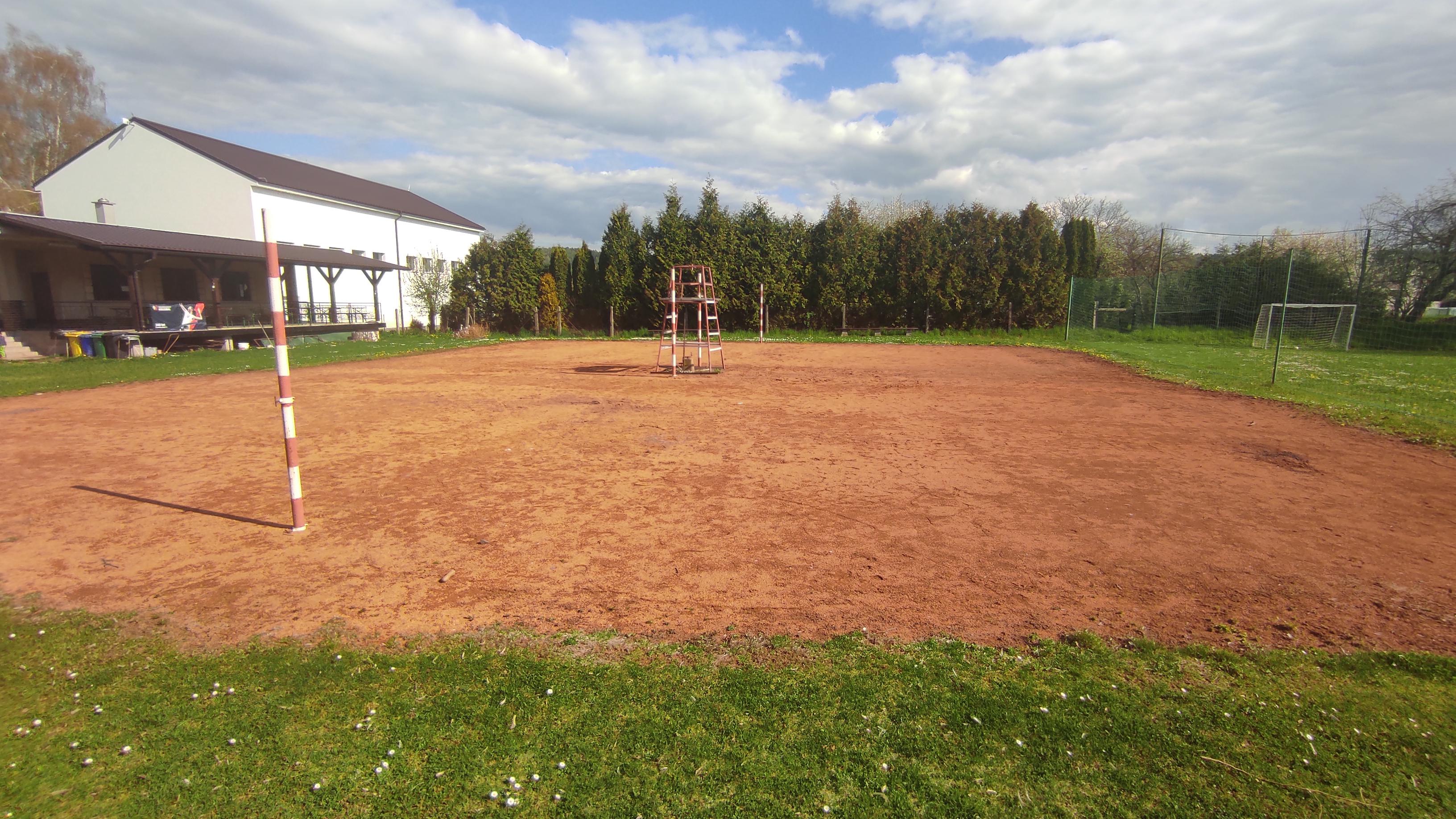 Volejbalové hřiště Sokol Radim foto 2