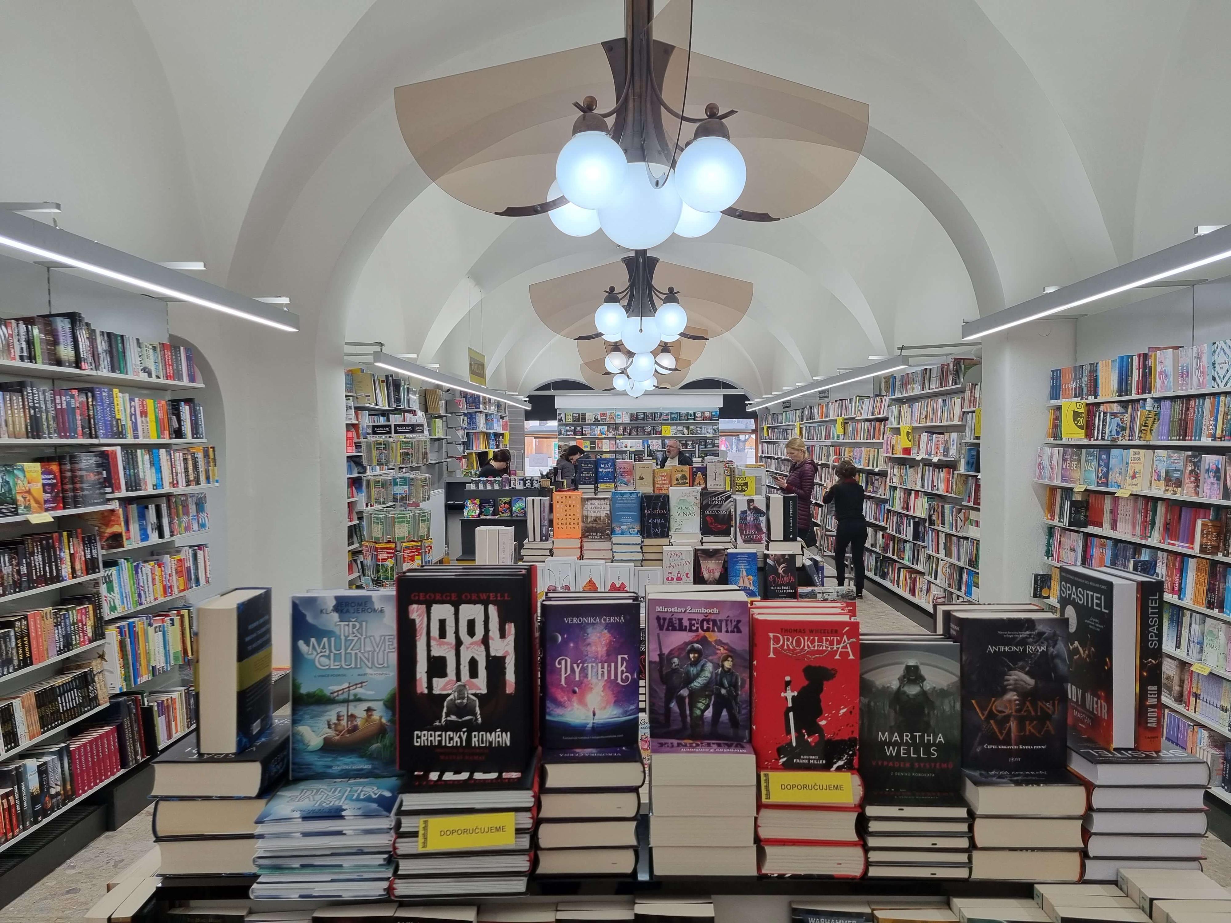 KNIHY DOBROVSKÝ foto 2
