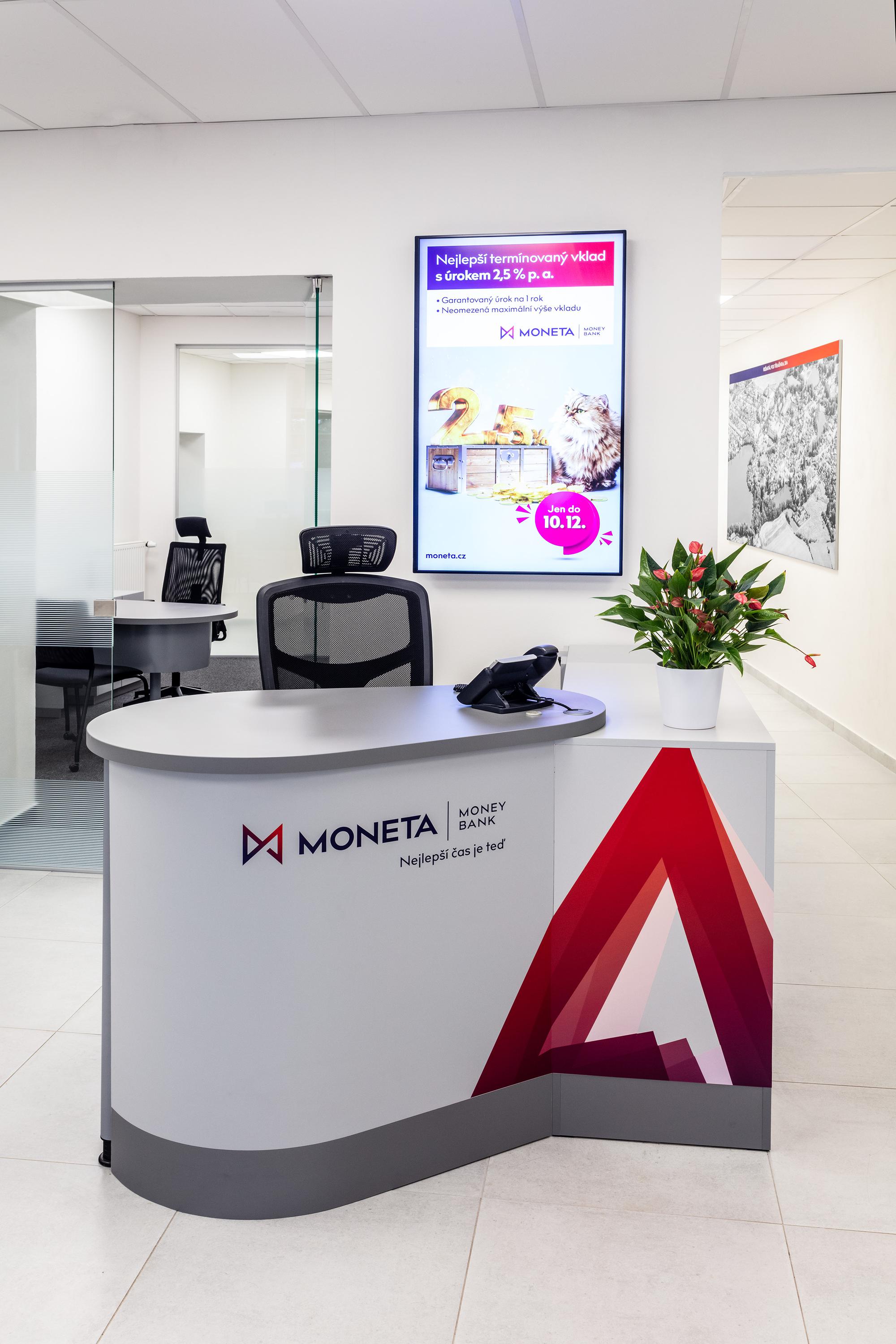 MONETA Money Bank foto 2