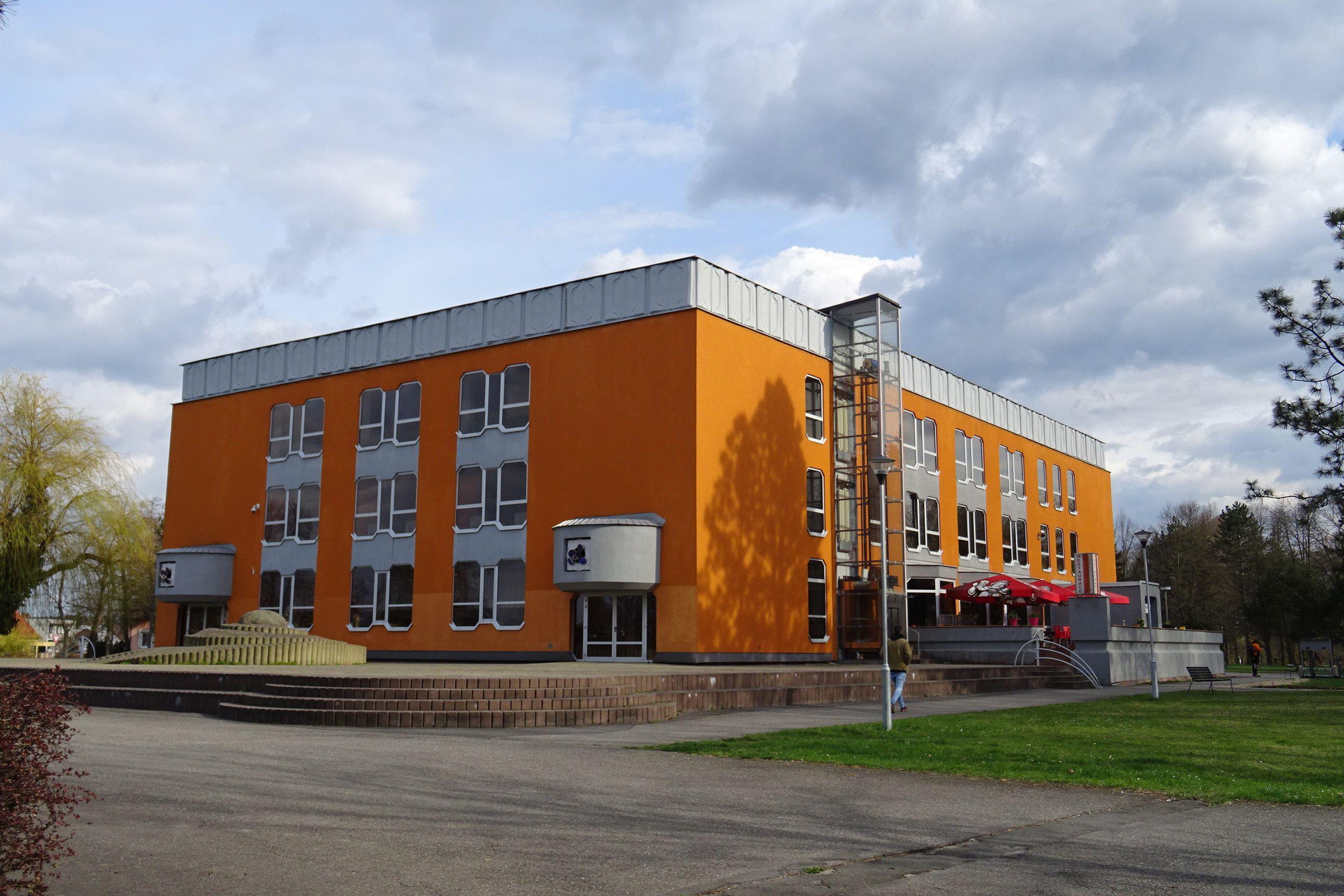 Městská knihovna Veselí nad Lužnicí foto 5