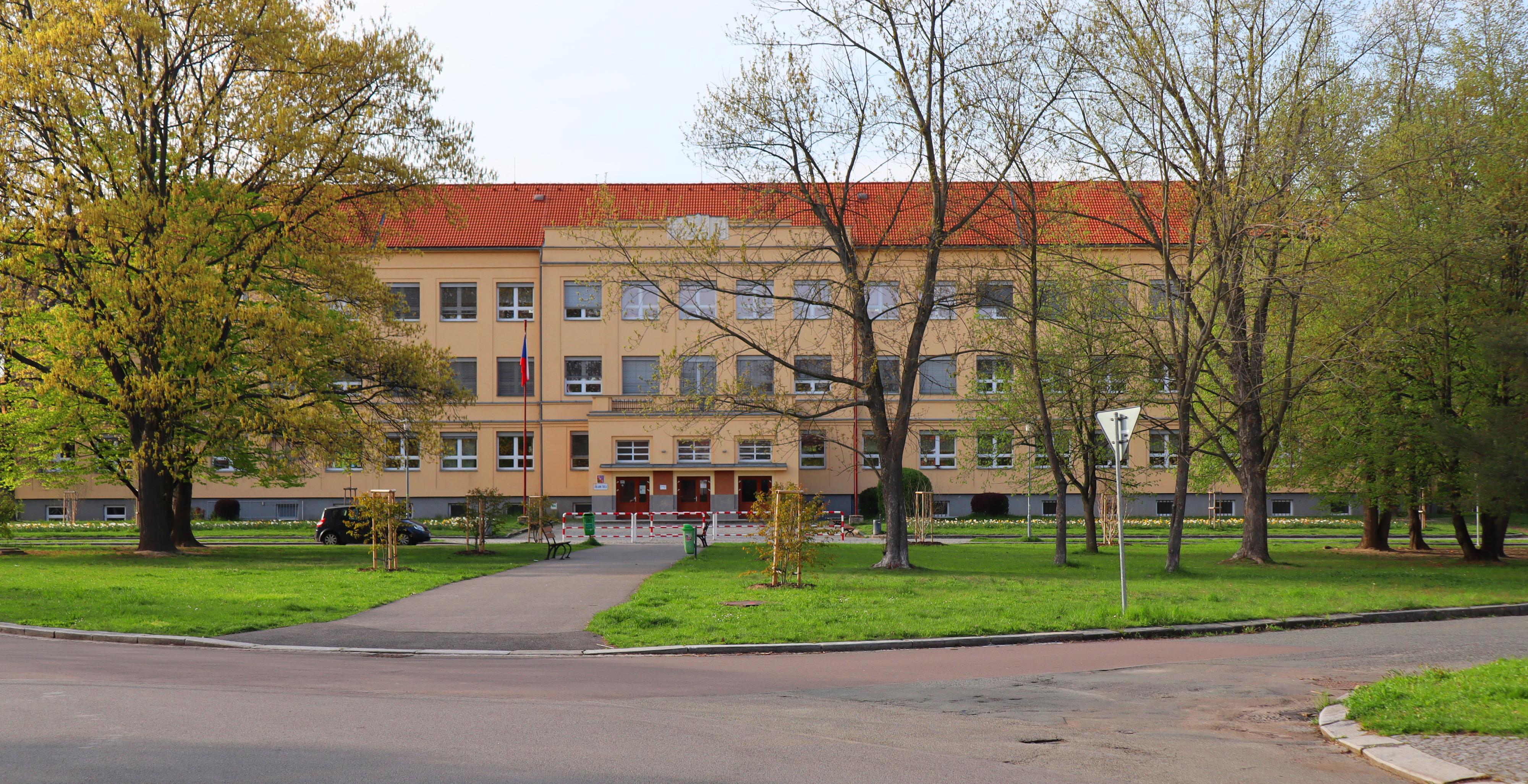 ZŠ Pardubice - Spořilov, Kotkova foto 3