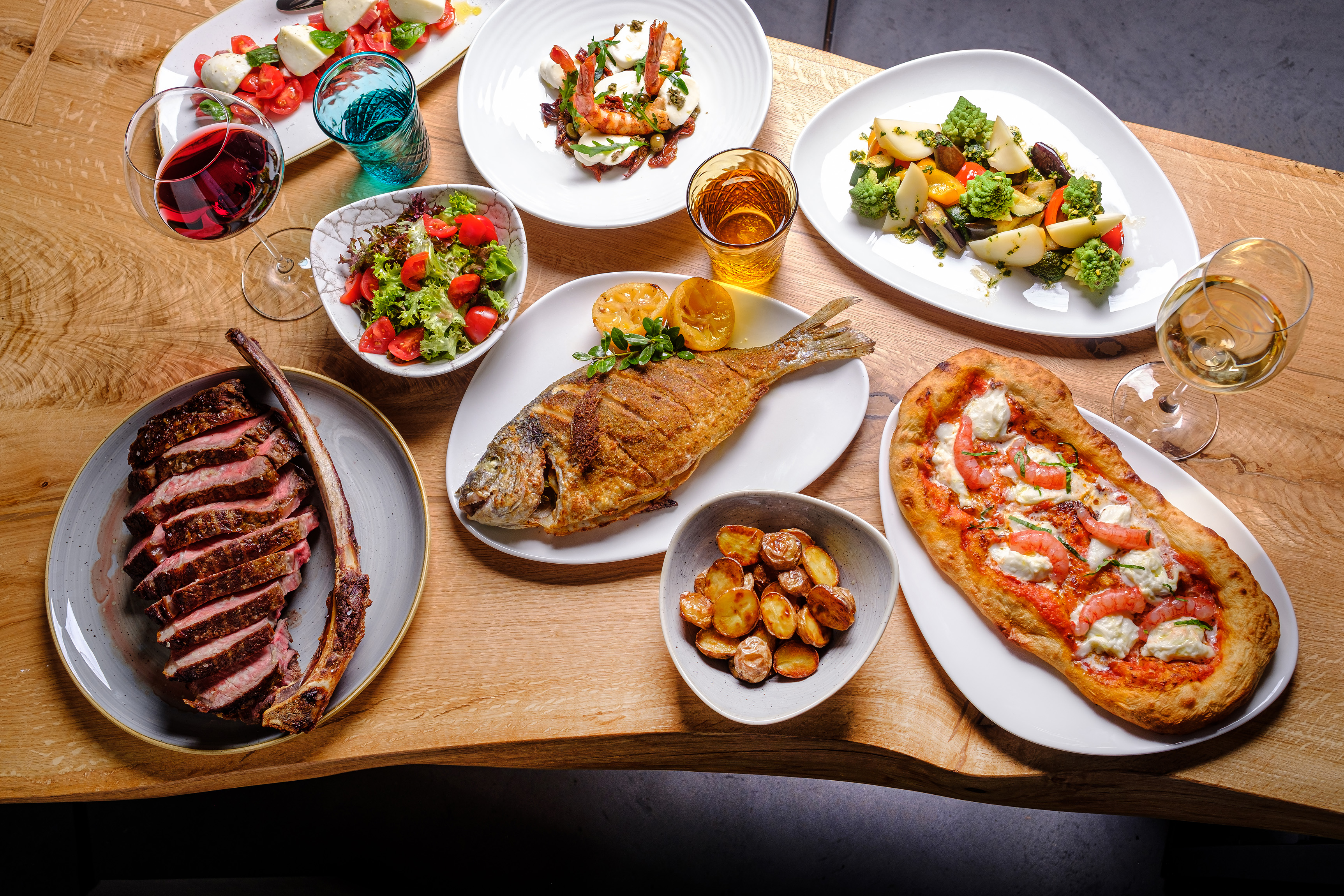 La Bottega Oaks Deli Bistro