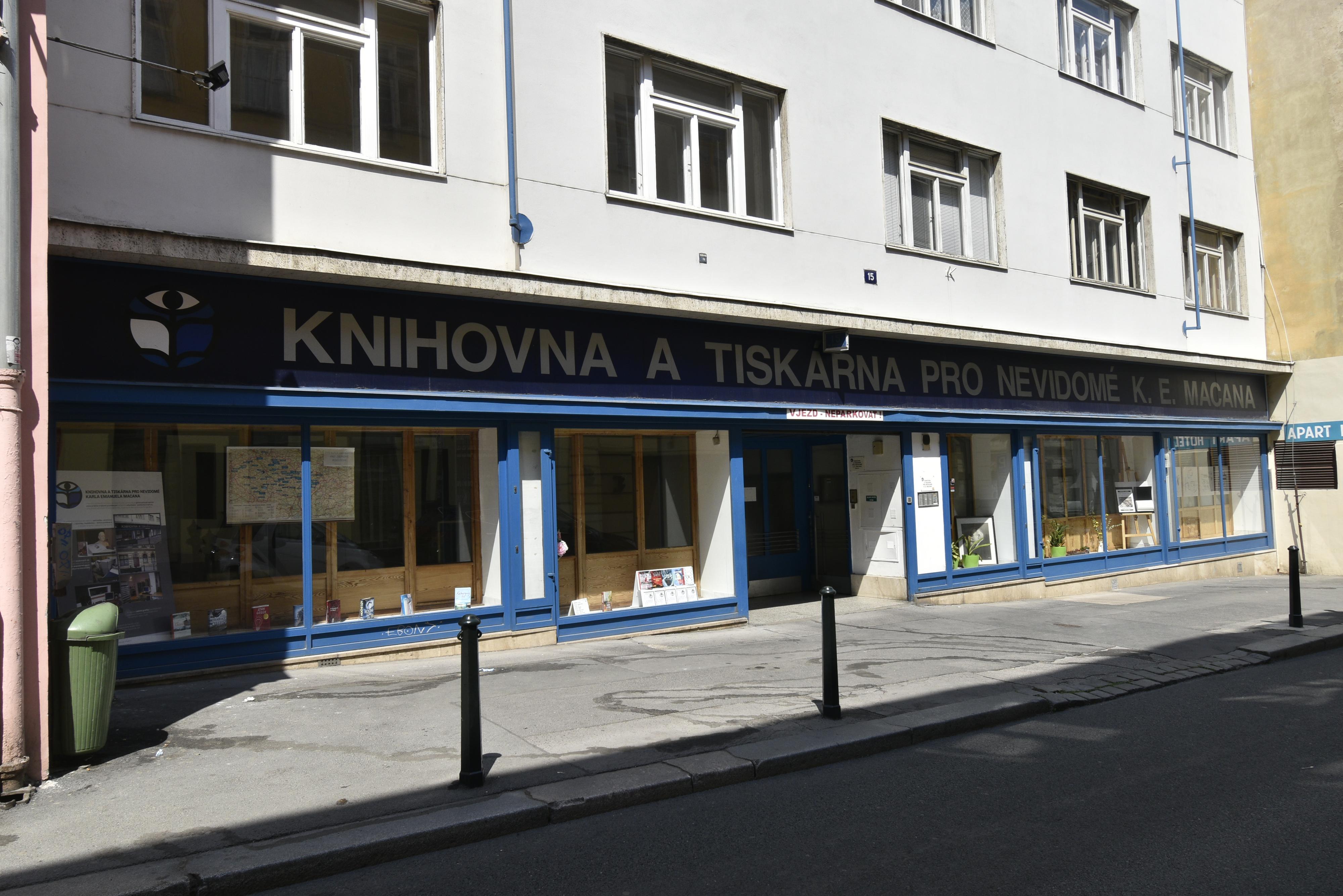 Knihovna a tiskárna pro nevidomé K. E. Macana foto 2
