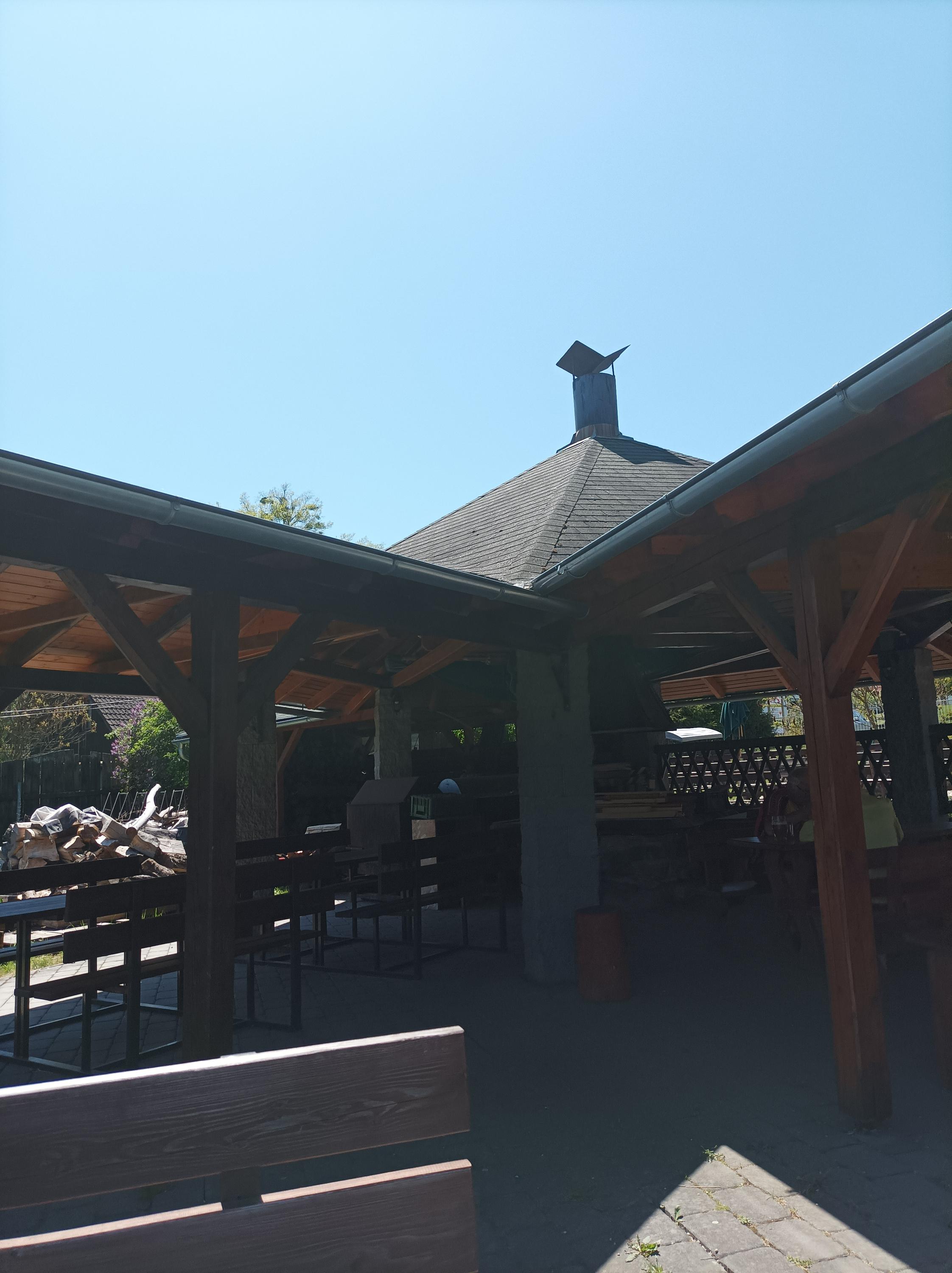 Restaurace Sklípek Ve Staré škole foto 2