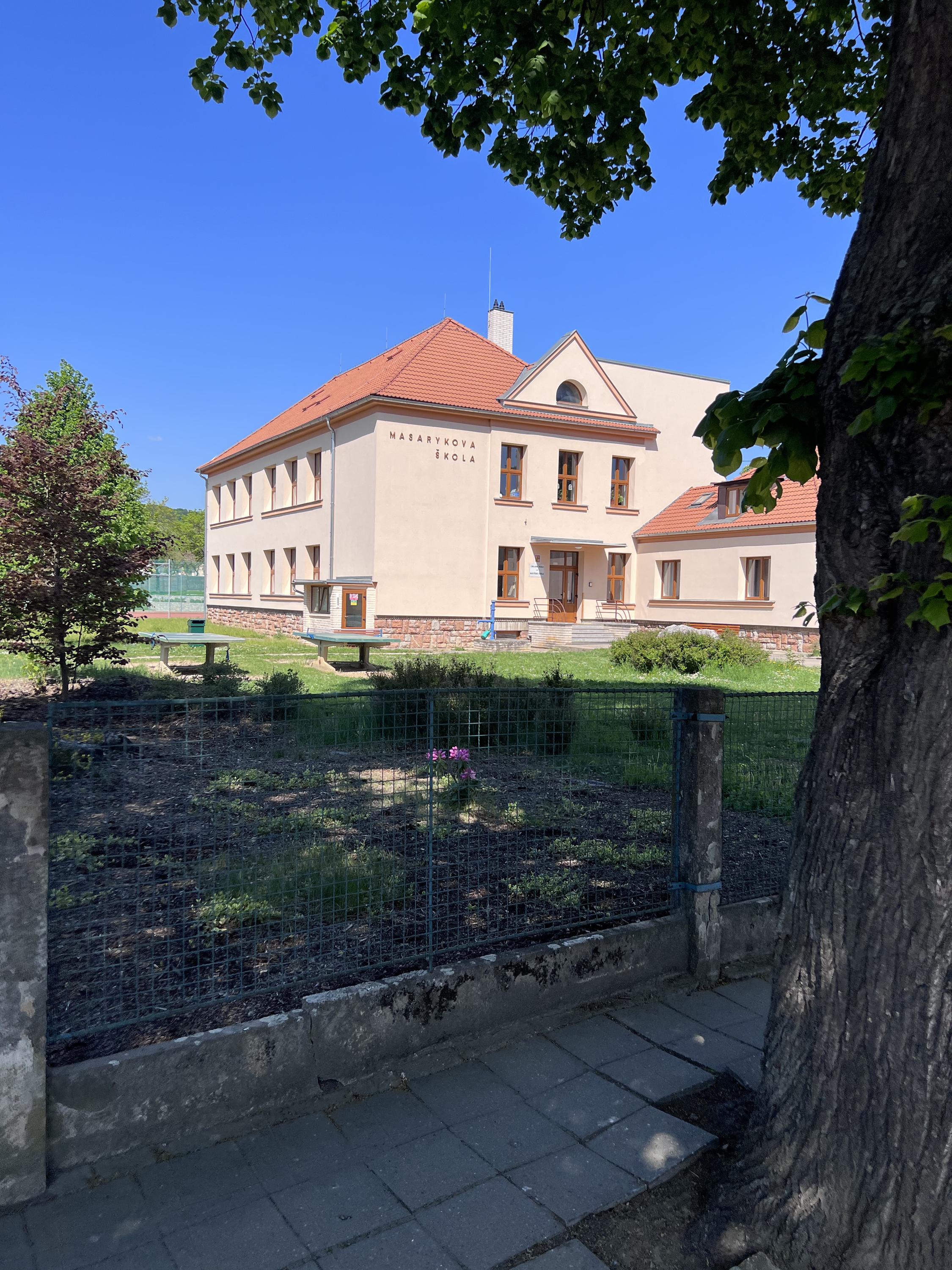 Masarykova ZŠ a MŠ Suchomasty foto 2