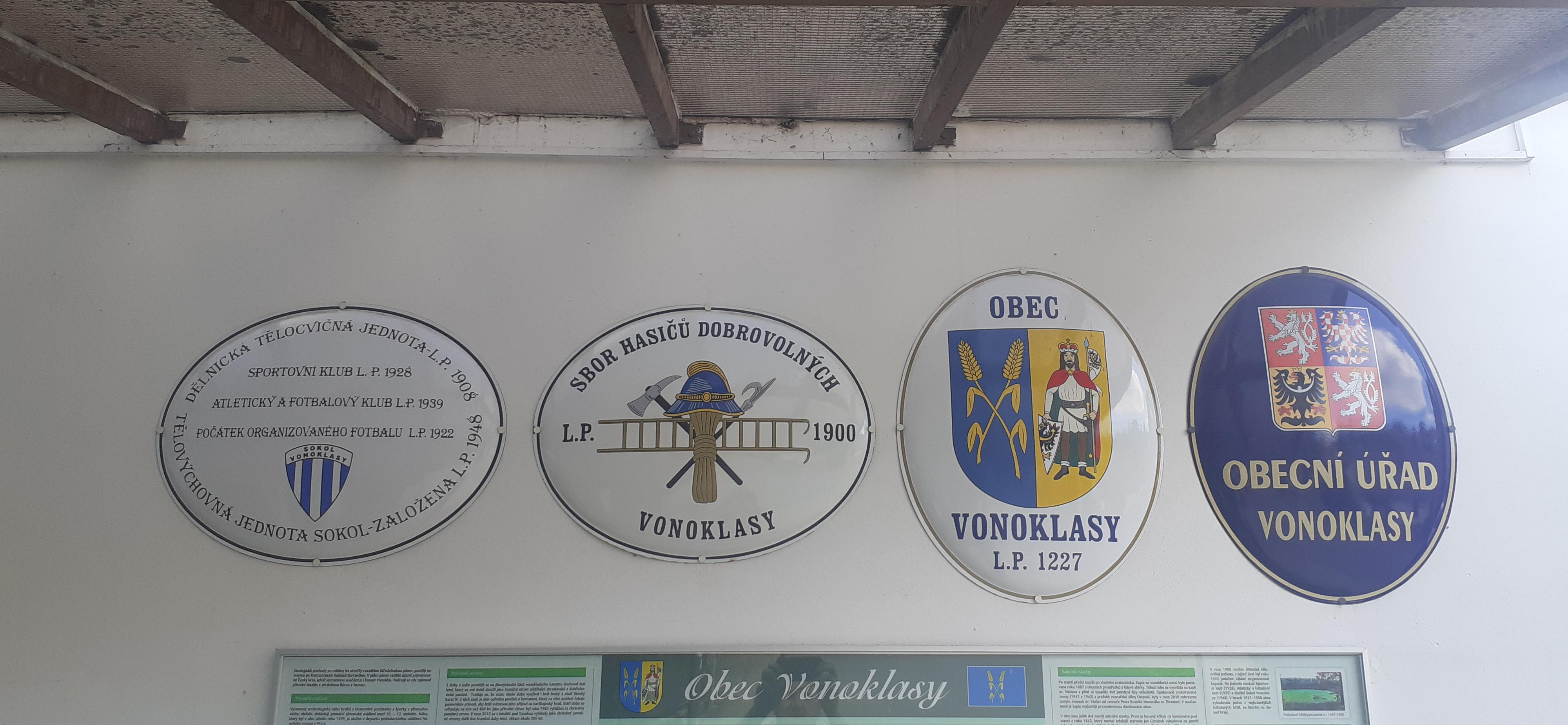 Vonoklasy - obecní úřad foto 6