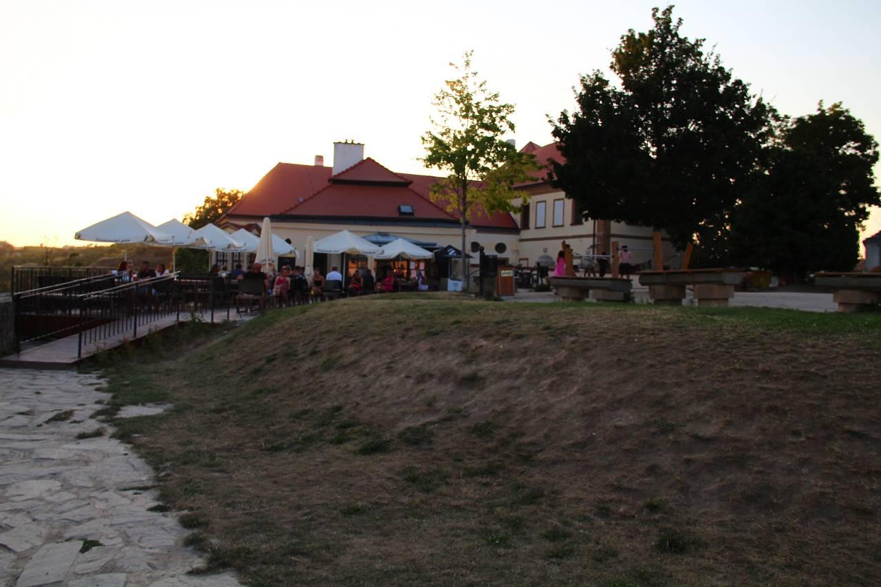 teraZa u Rotundy foto 6