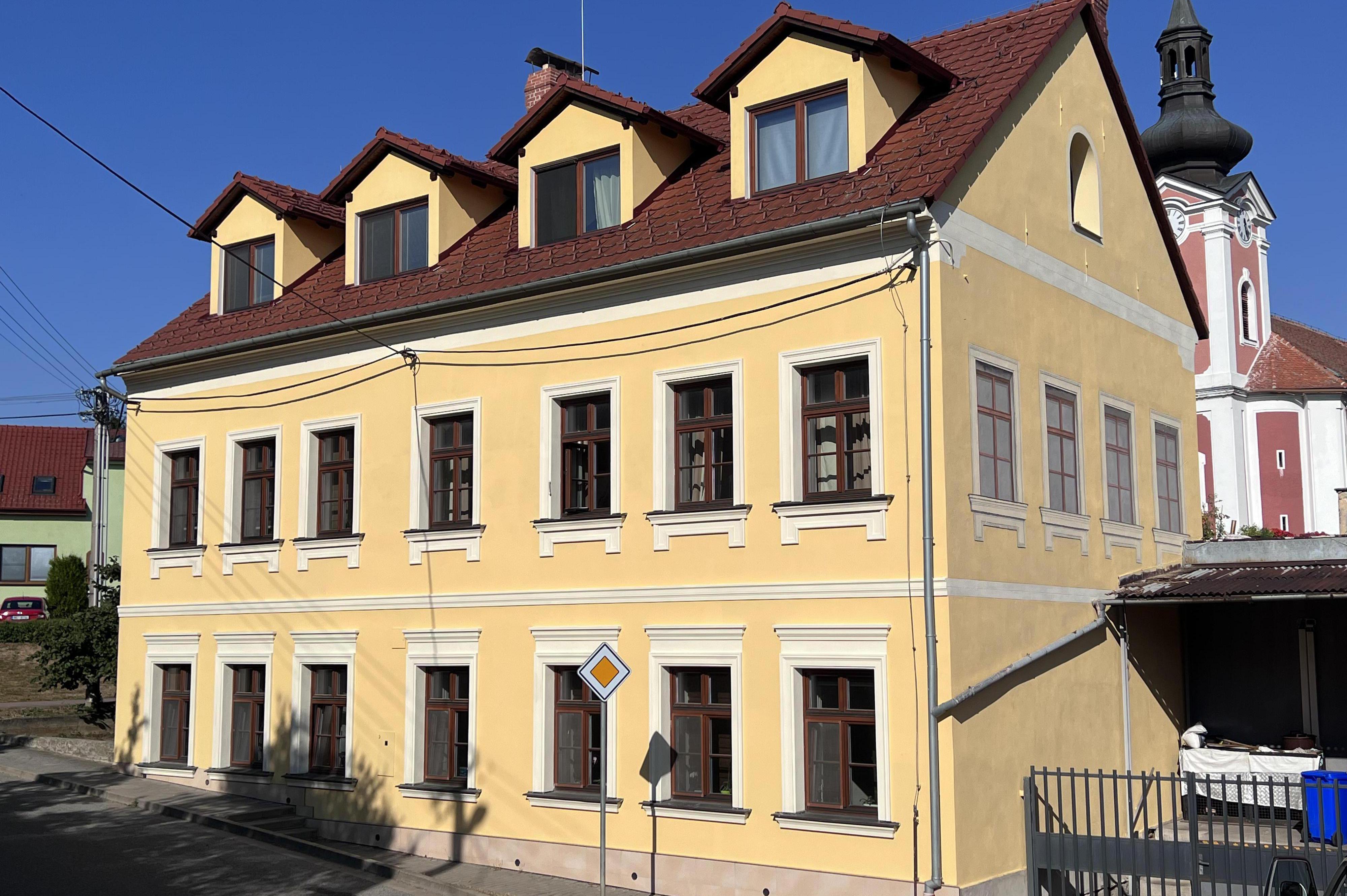 AKZ Stavby spol. s r. o.