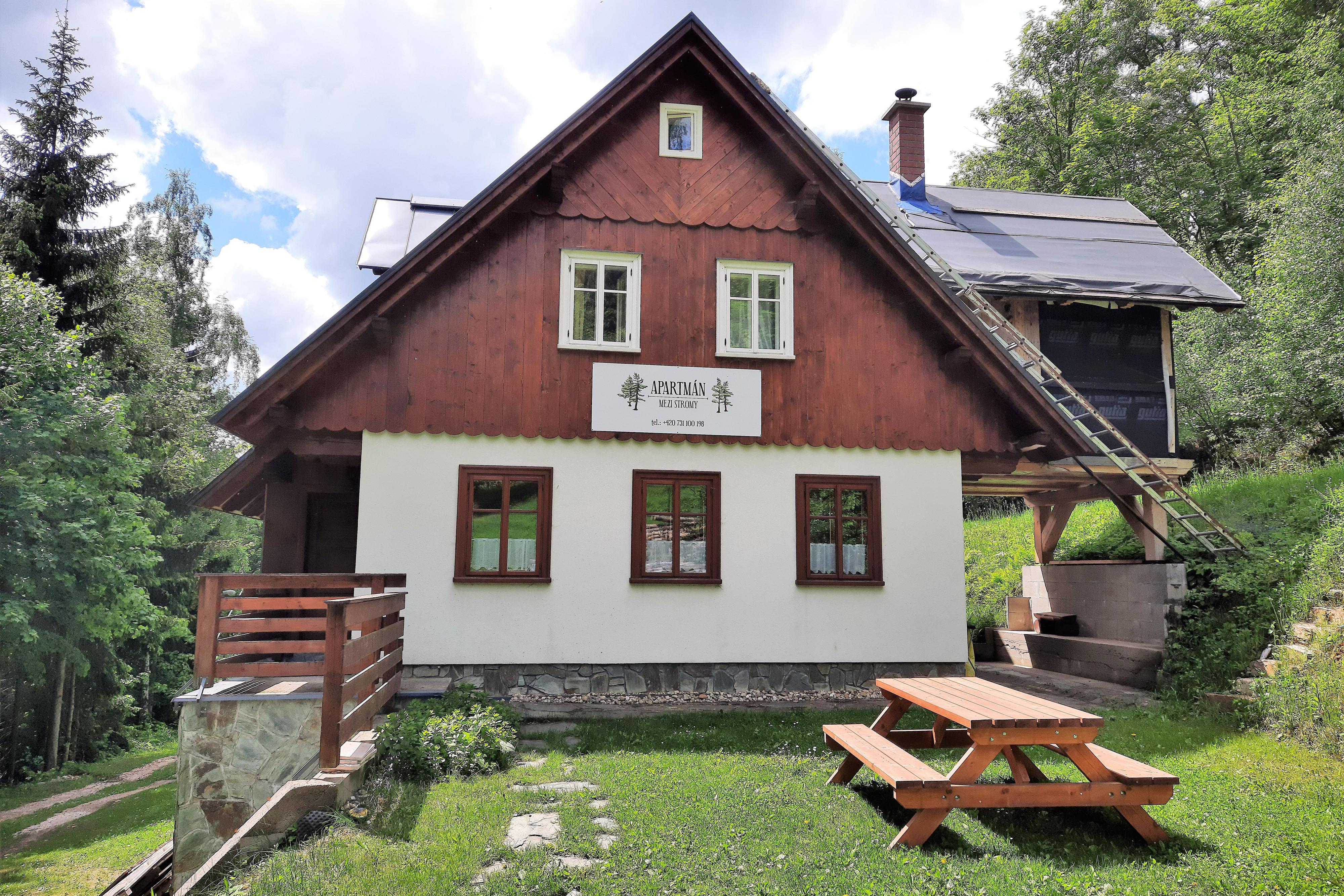 Apartmán mezi stromy