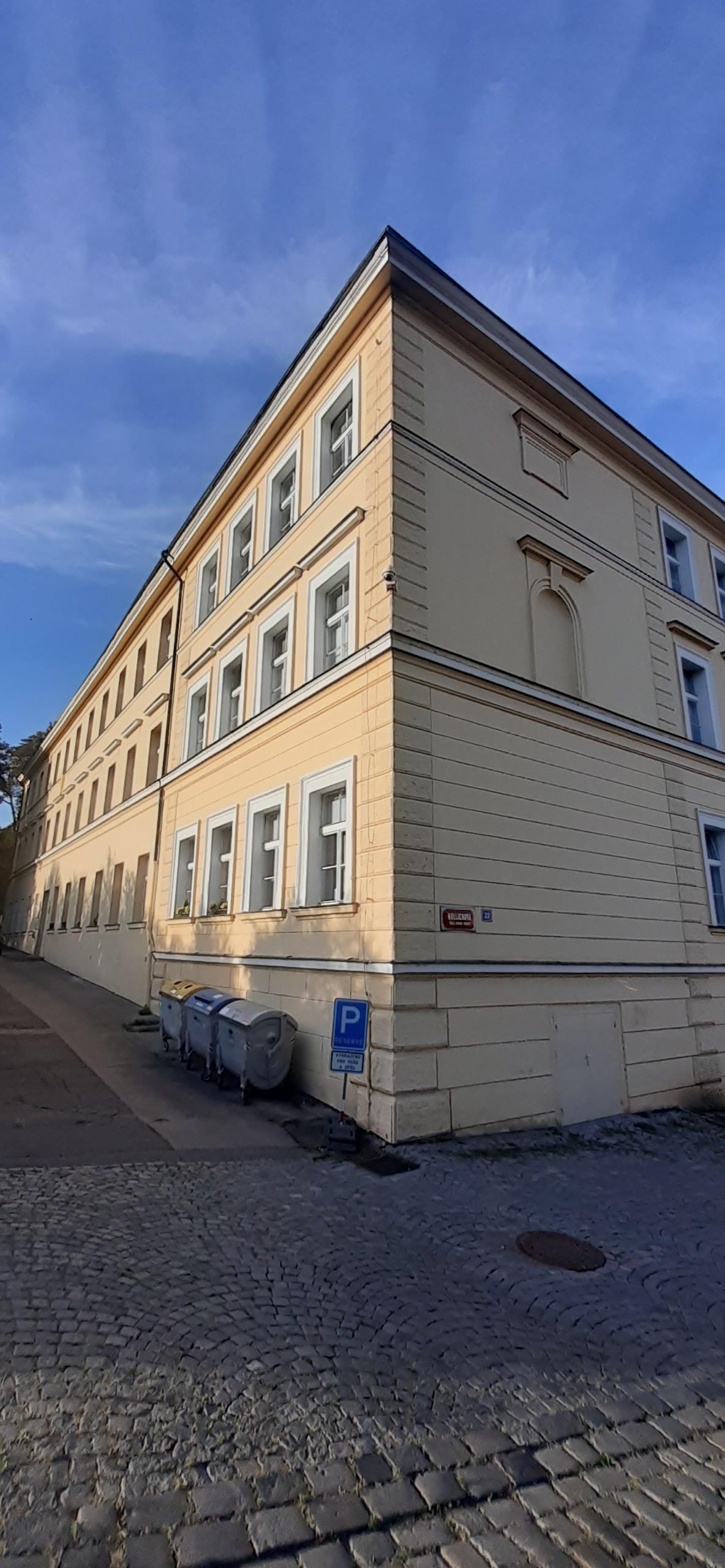 Střední průmyslová škola grafická, Praha 1, Hellichova 22 foto 4