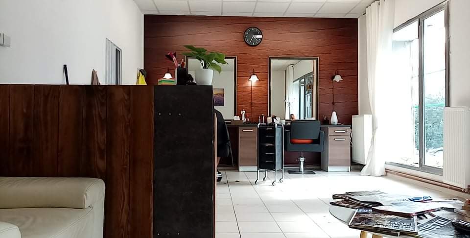 Pánské kadeřnictví vedle gymnázia foto 3