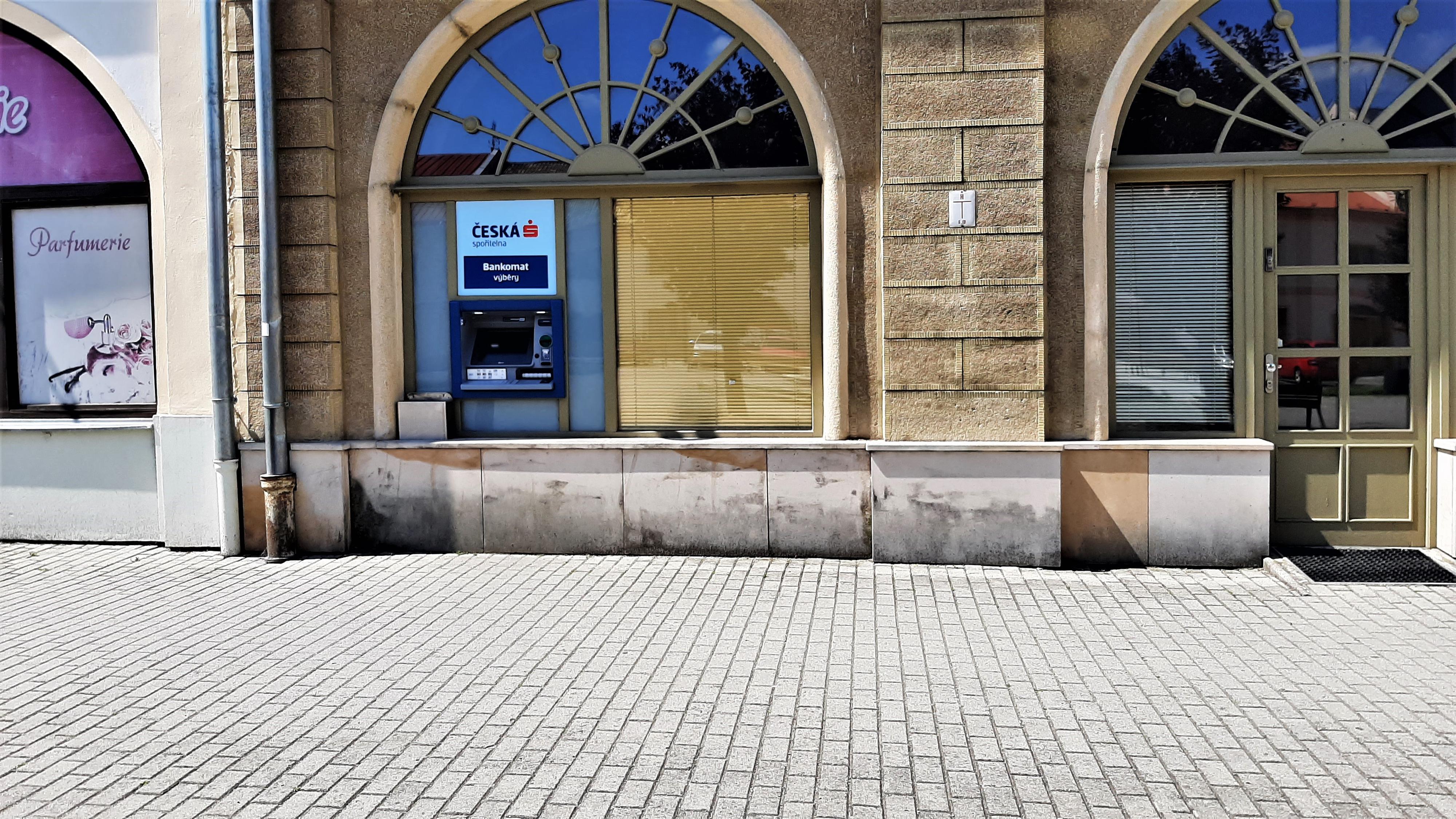 Bankomat České spořitelny foto 3