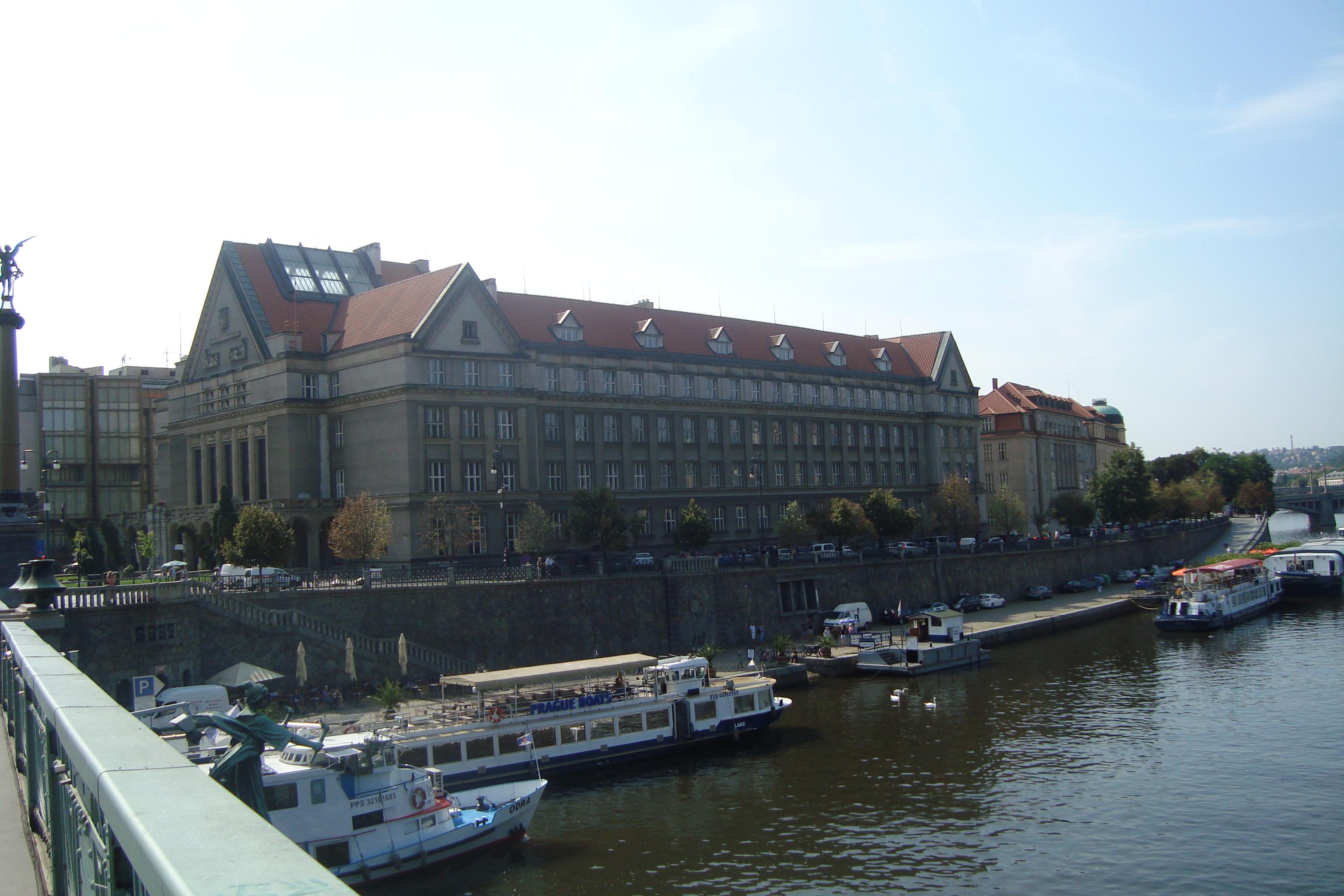 Univerzita Karlova, Právnická fakulta foto 4