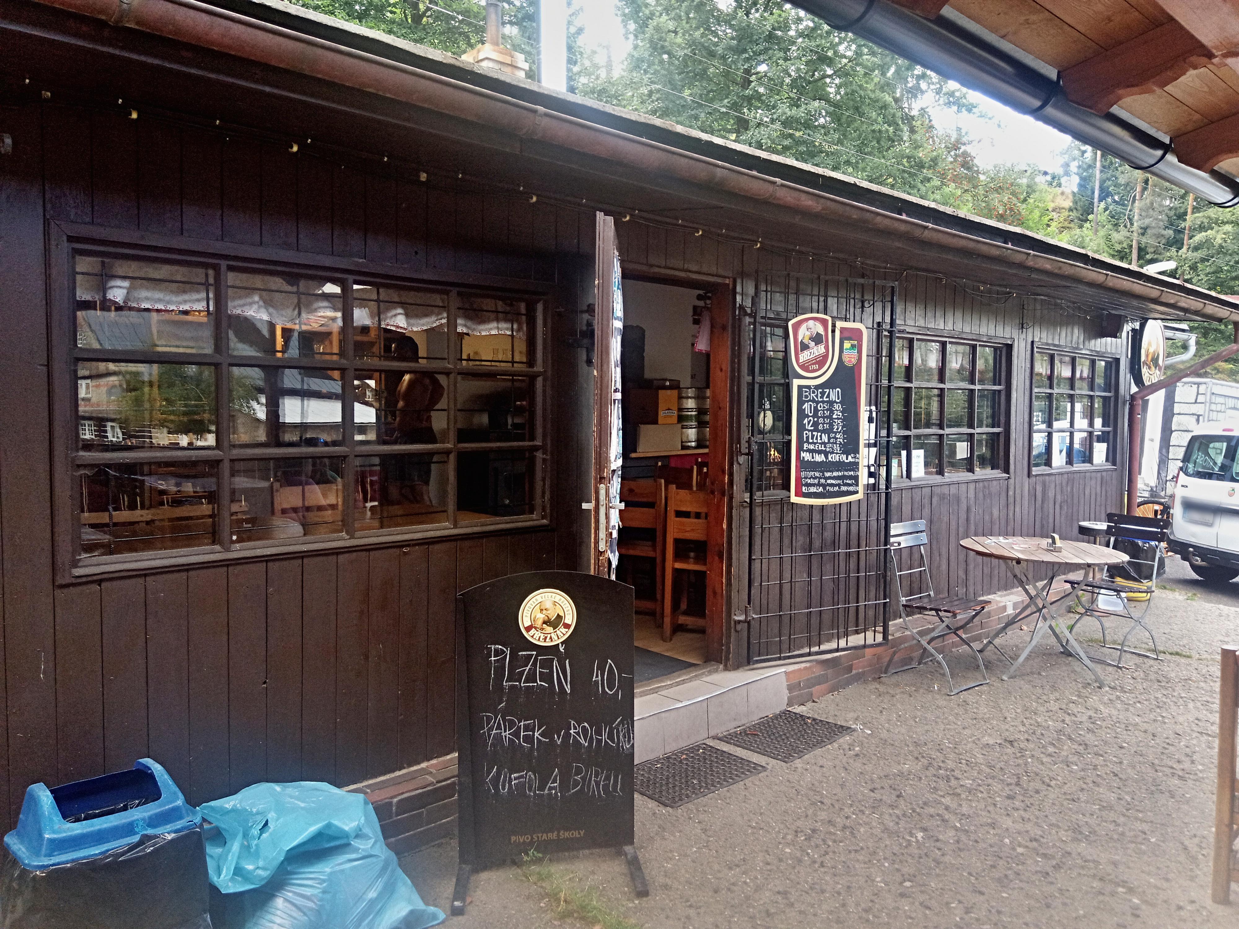 Kiosek u požární nádrže foto 6