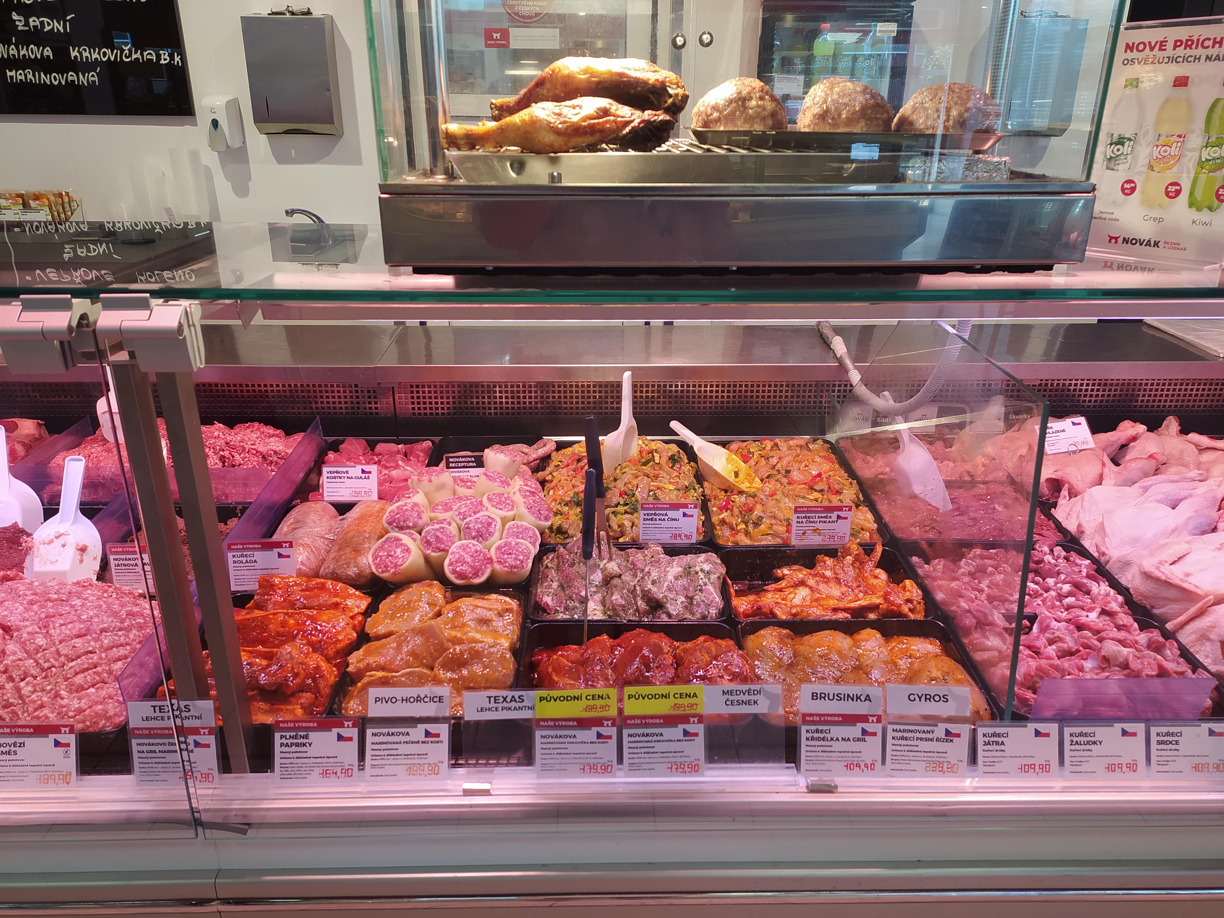 NOVÁK maso - uzeniny foto 2