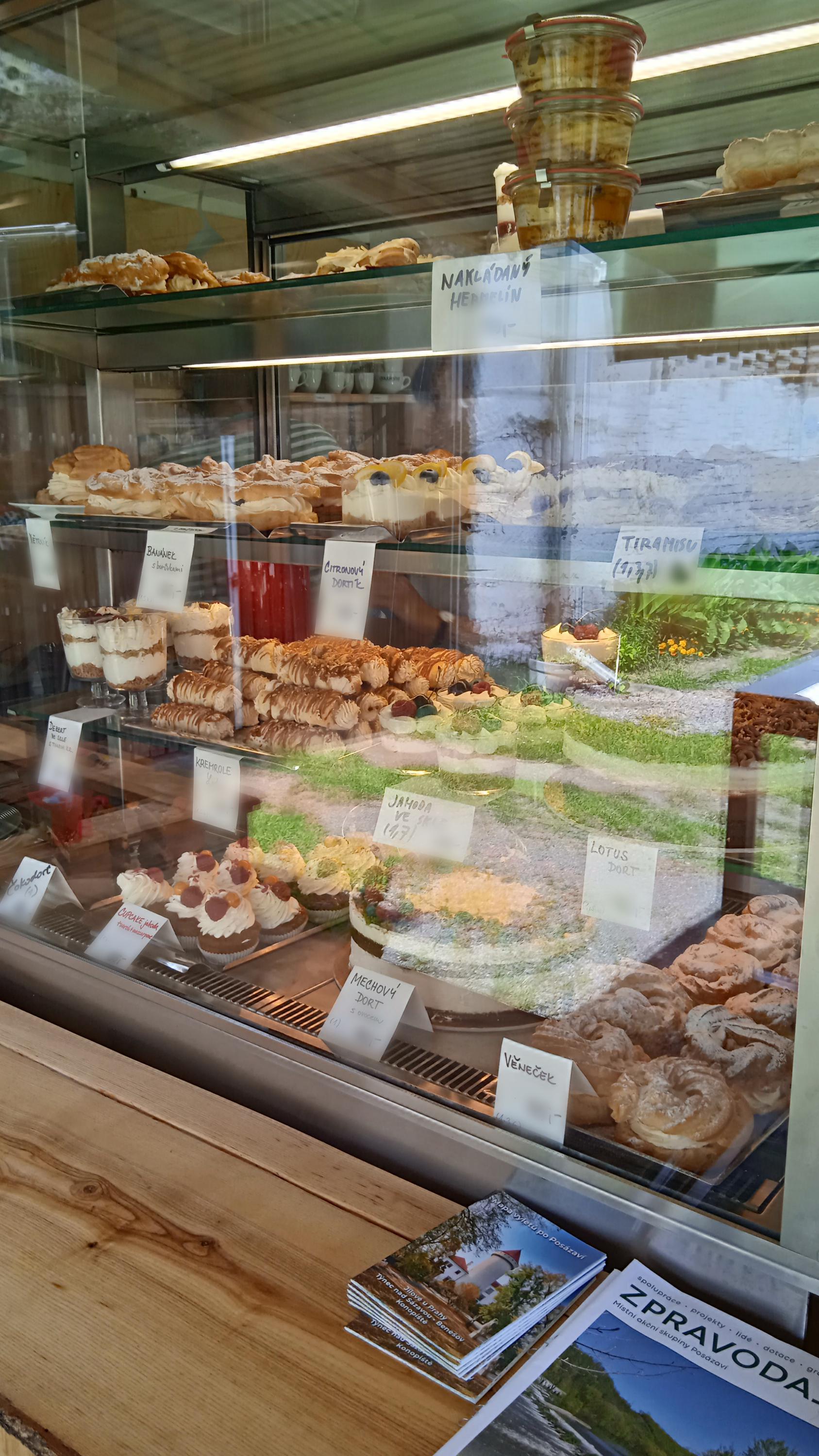 Kavárna a bistro Bouda foto 3