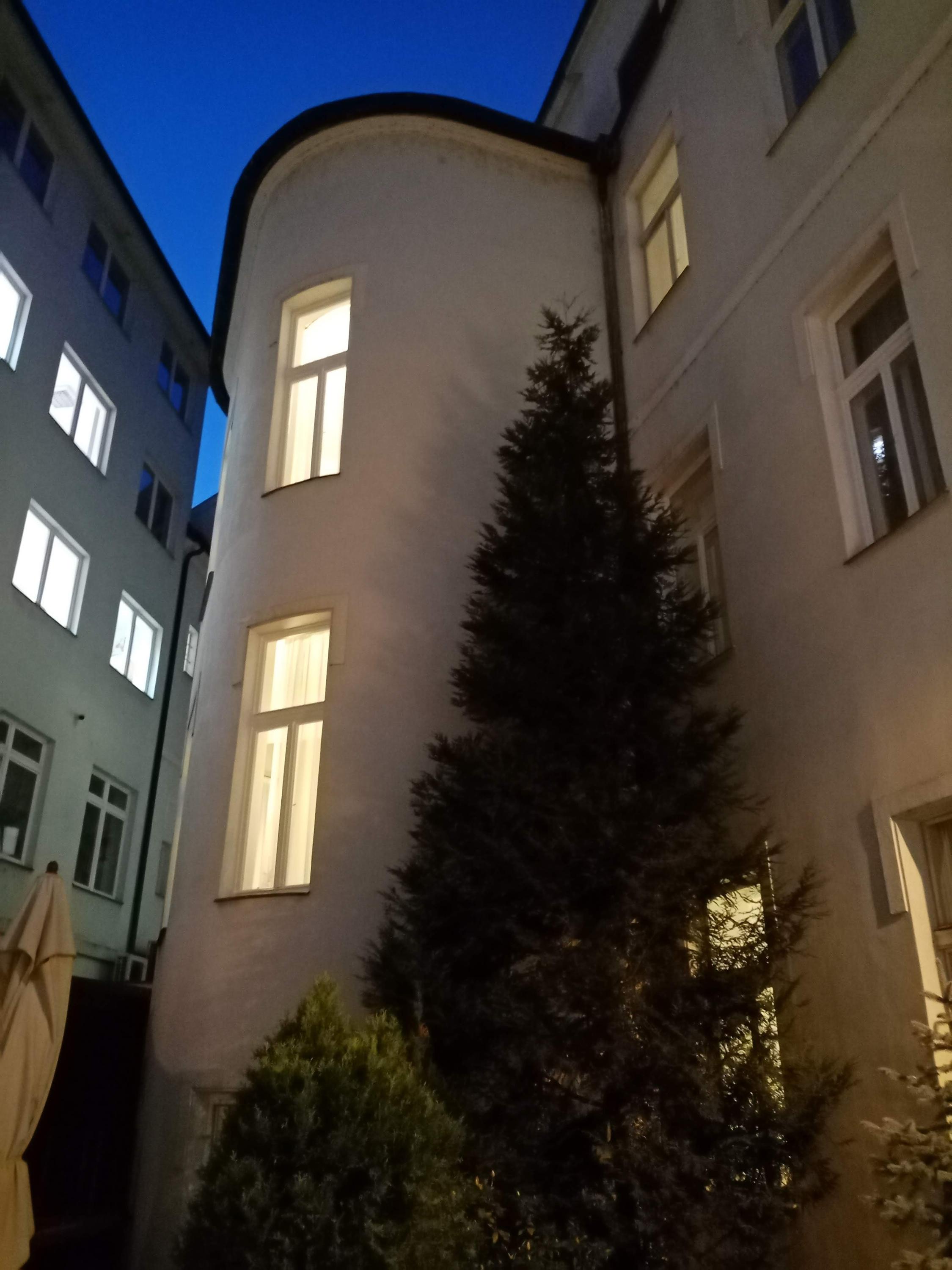 Úřad městské části Praha 9 foto 6