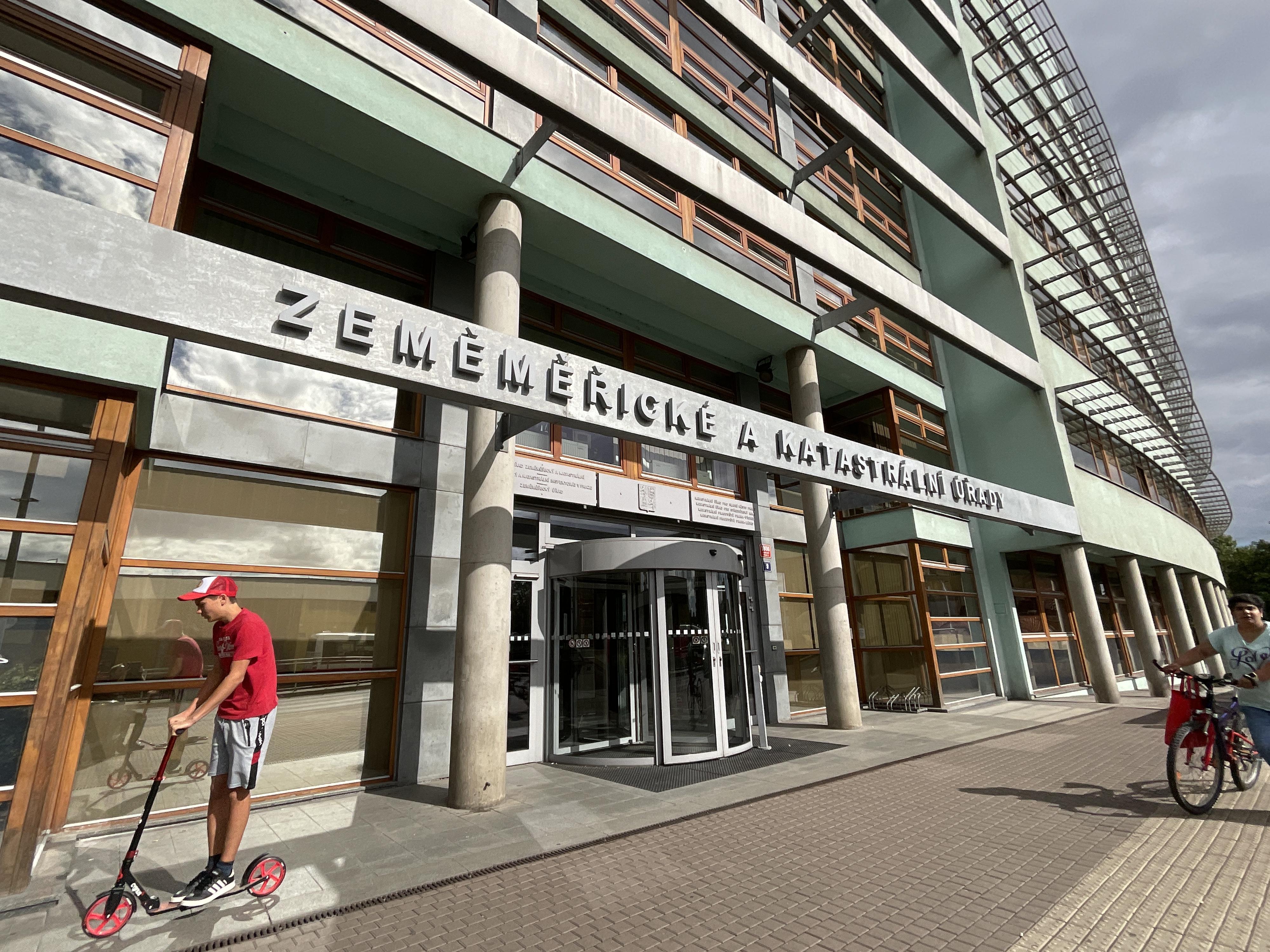 Český úřad zeměměřický a katastrální foto 6