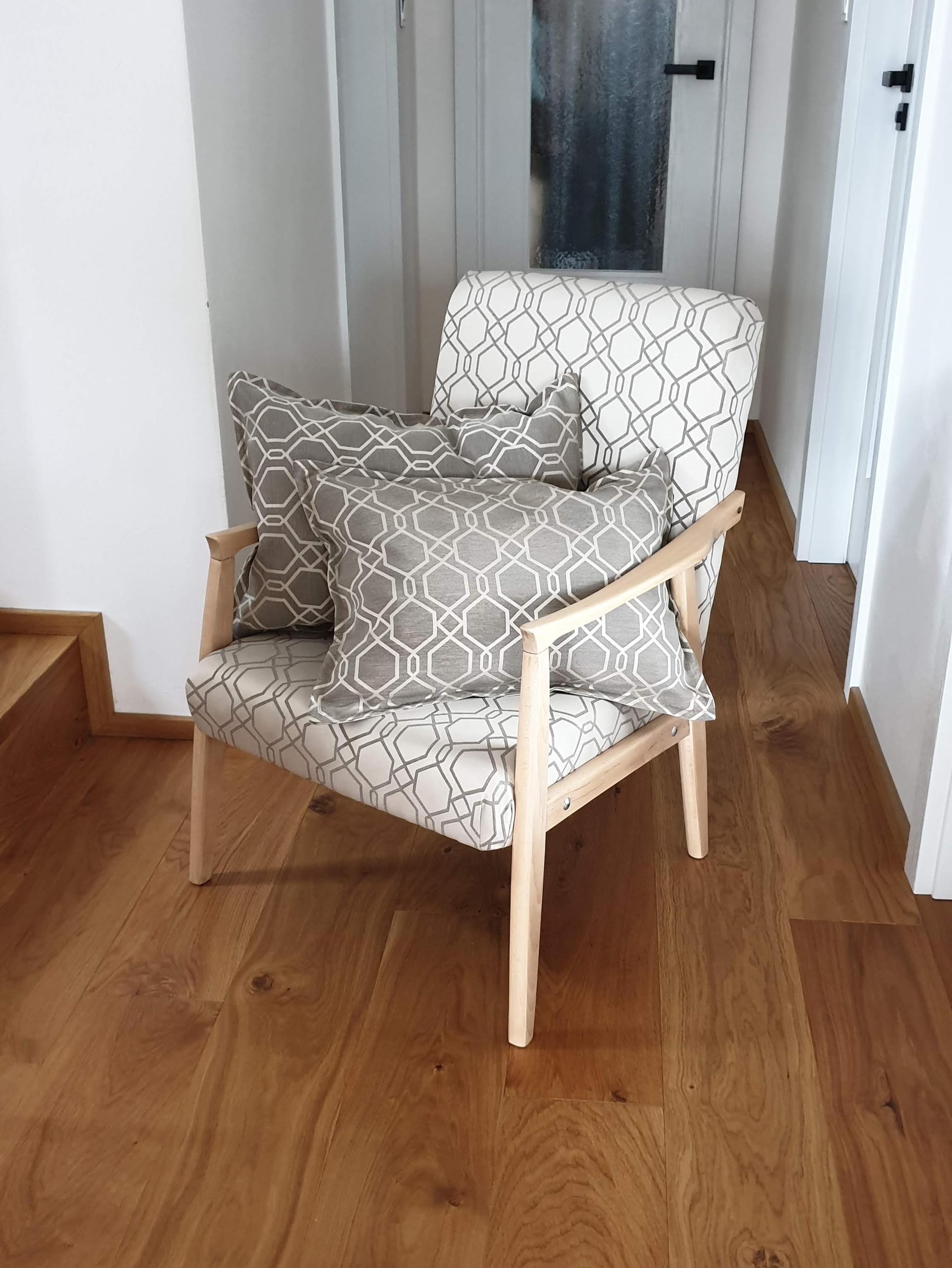 Křesla z lesa foto 2