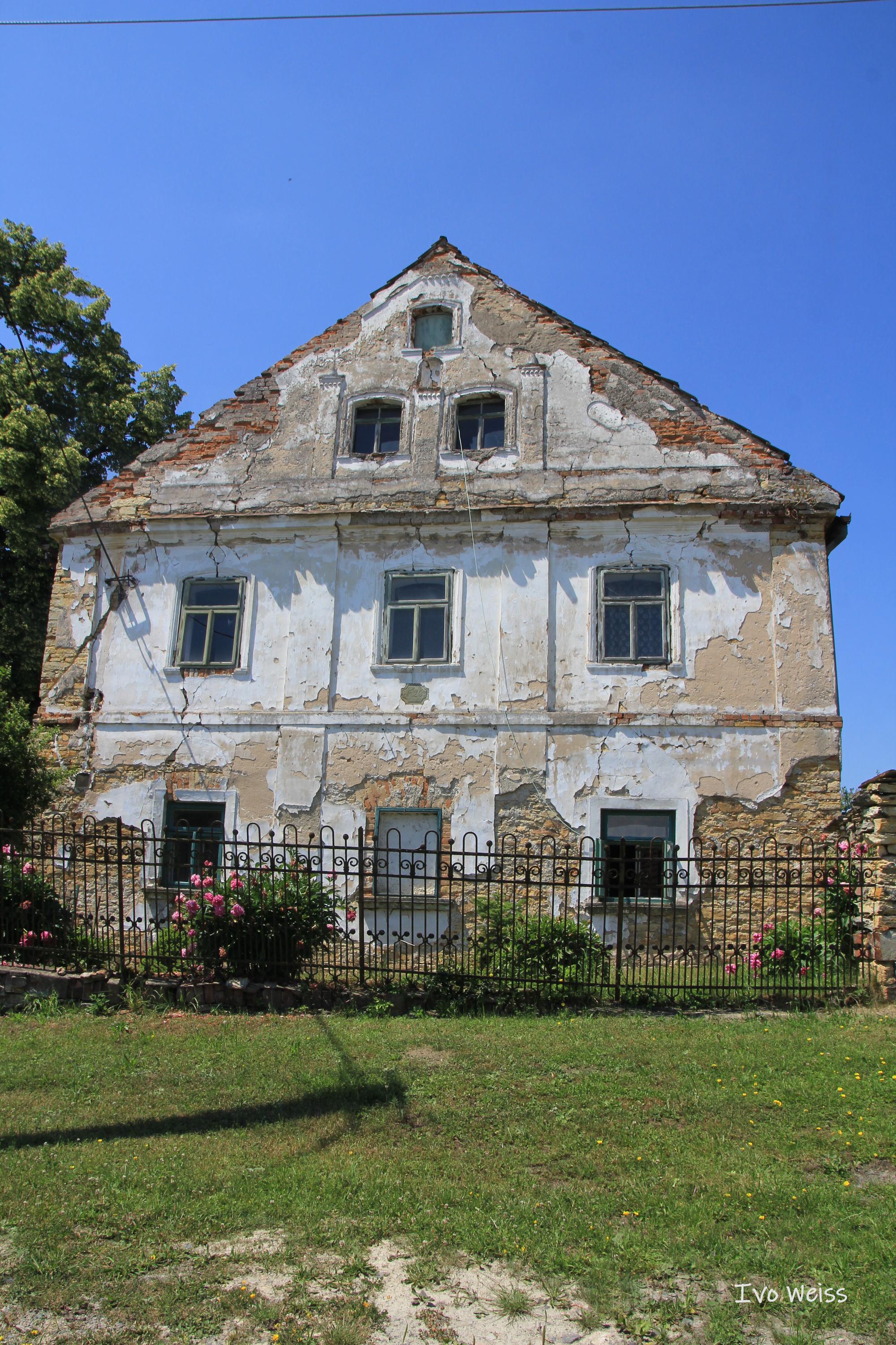 Byzhradec - obecní úřad foto 6