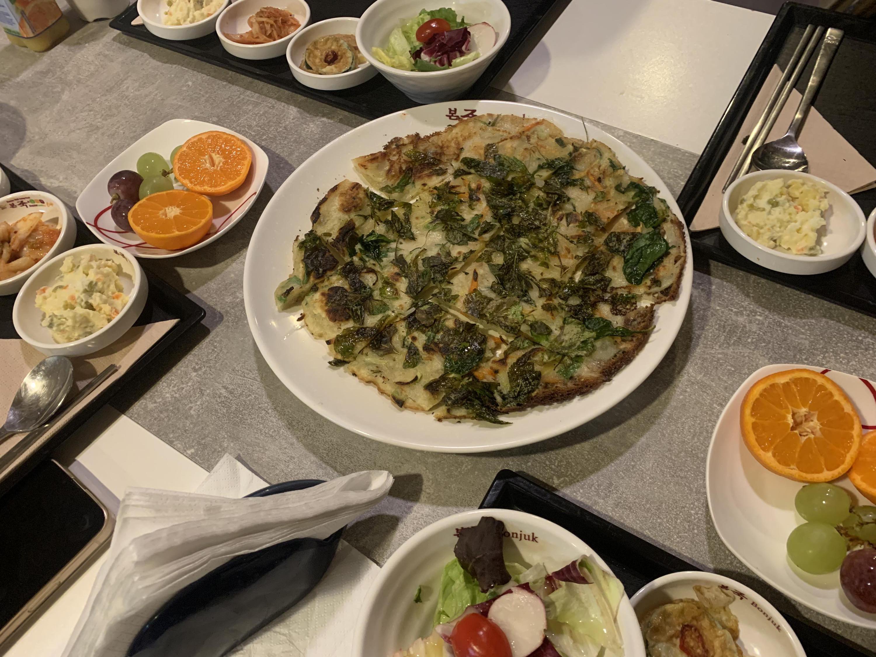 Bonjuk & Lunch Box Cafe foto 3