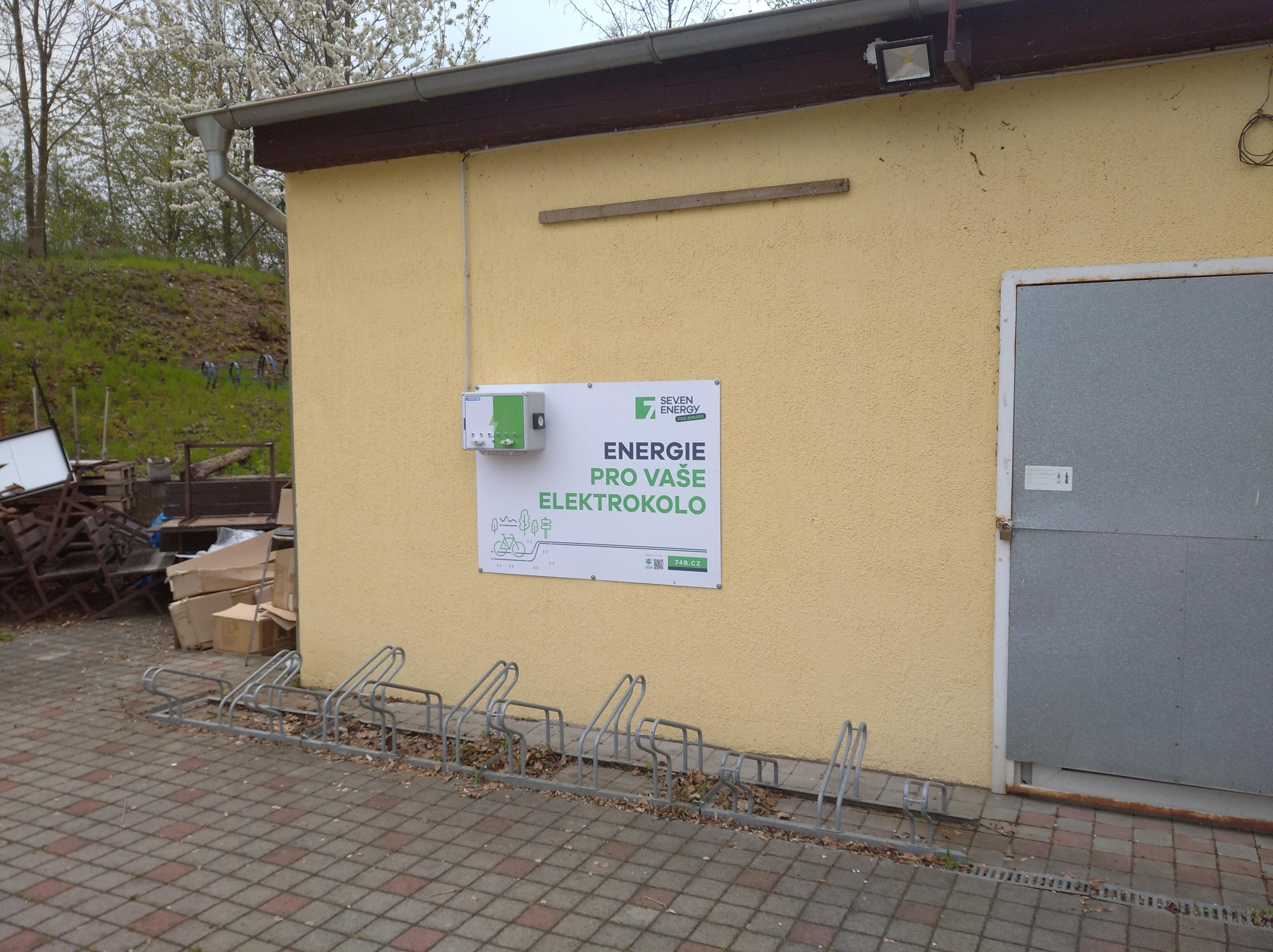 Nabíjecí stanice Eurocamp Barbora foto 3