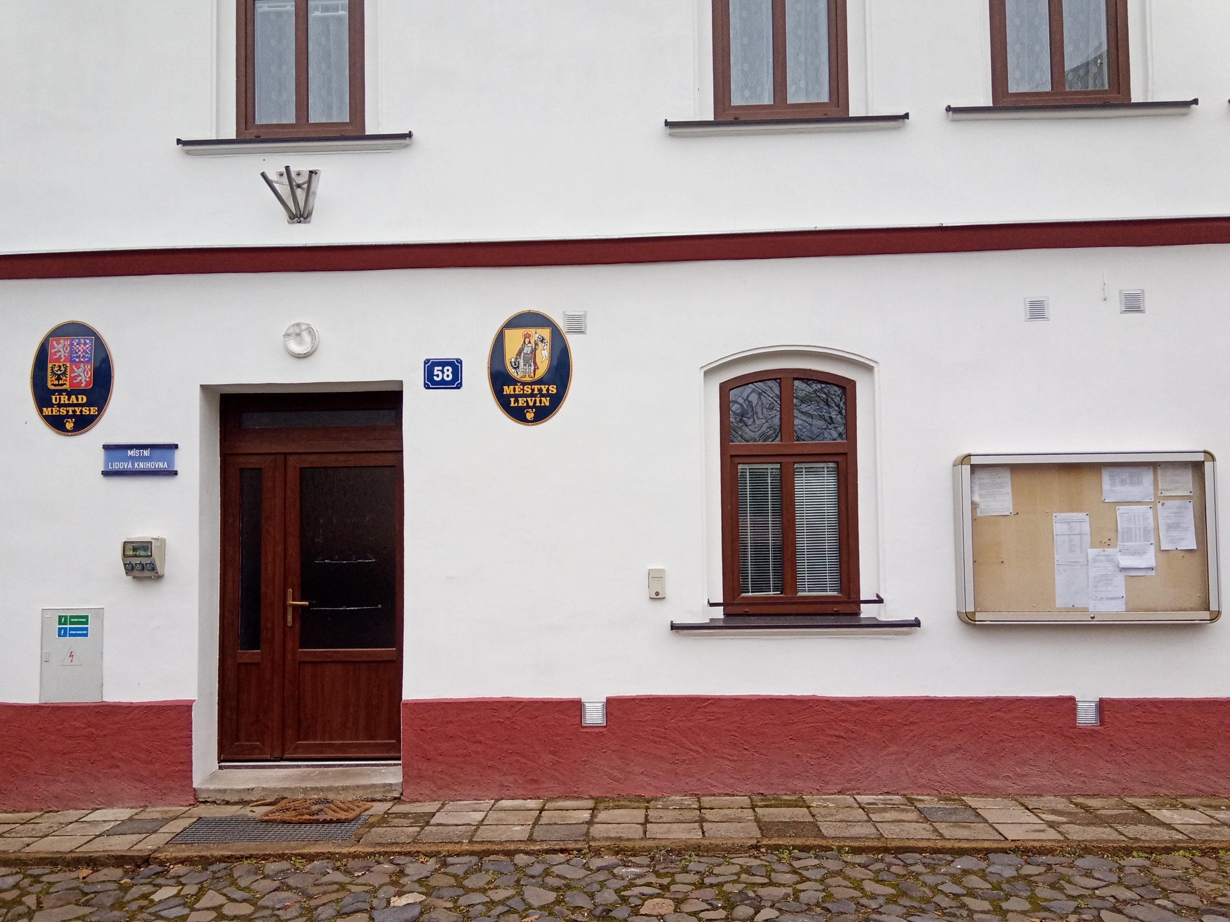 Úřad městyse Levín foto 2