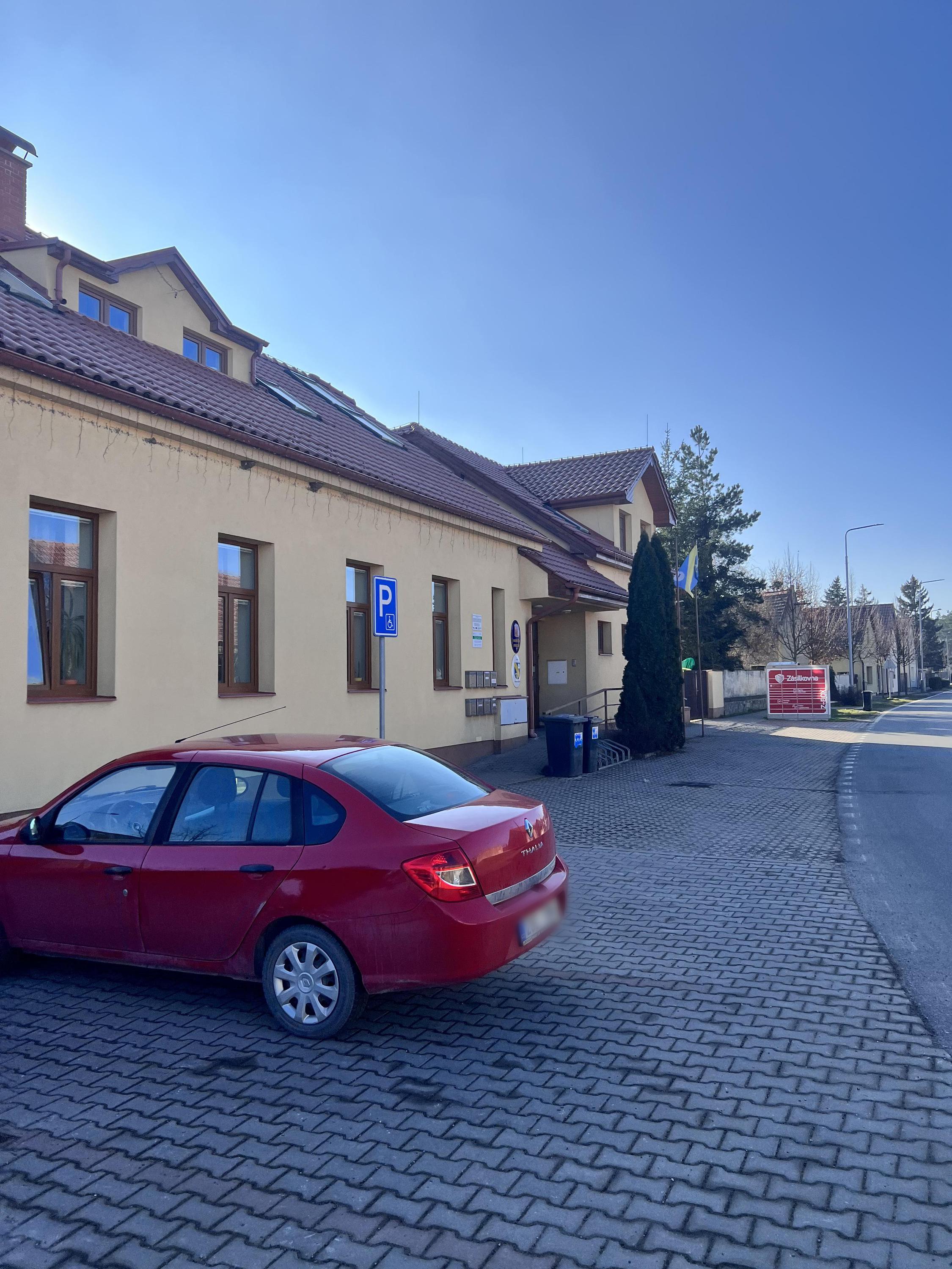 Horoušany - obecní úřad foto 3
