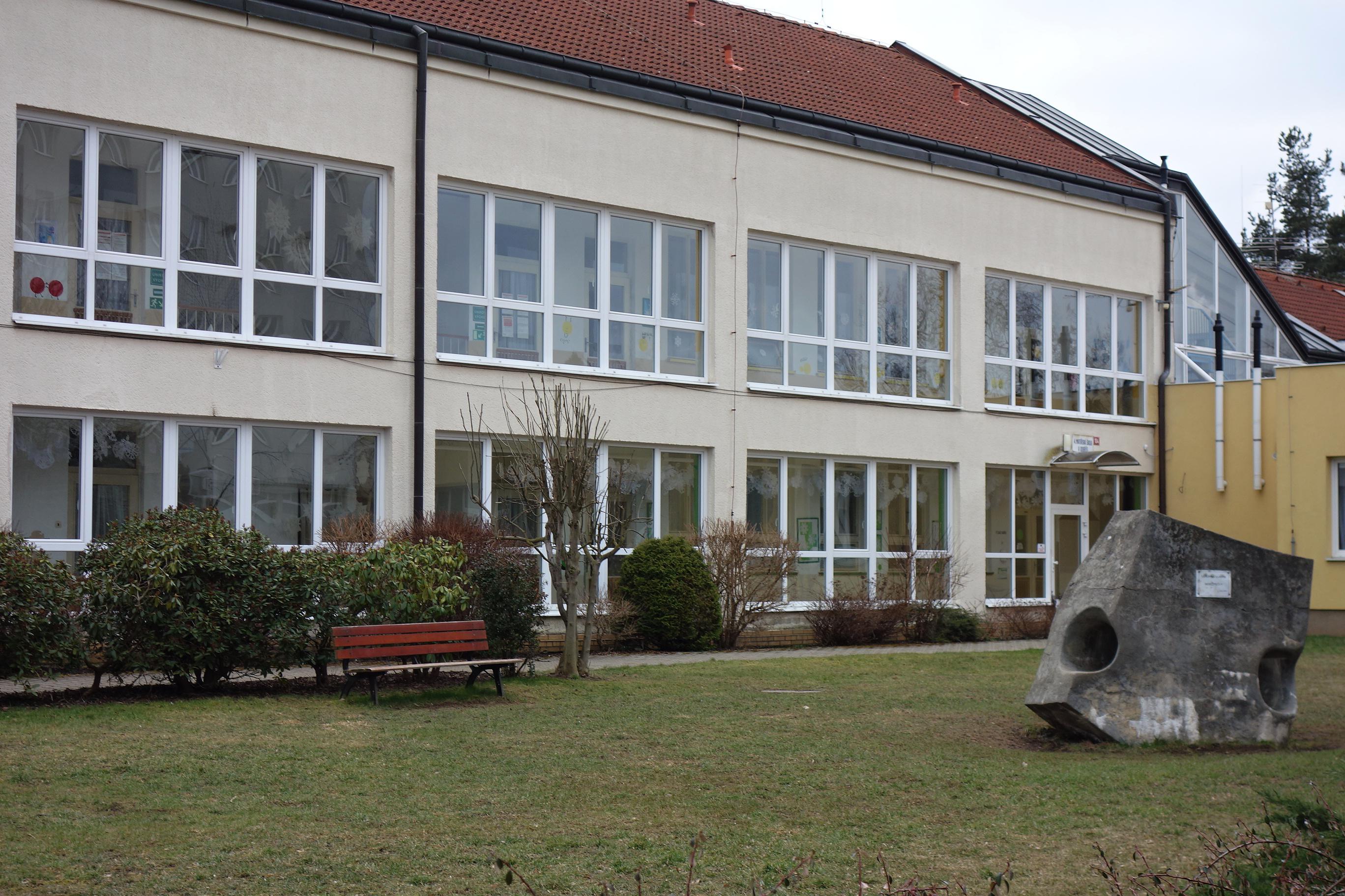 4. Mateřská škola Dobříš