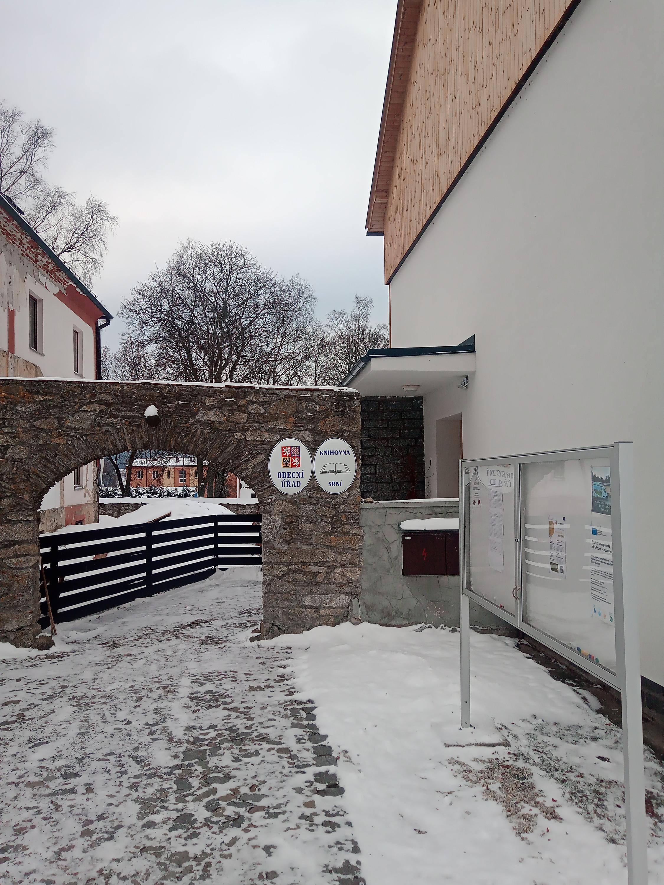 Obecní knihovna Srní foto 3