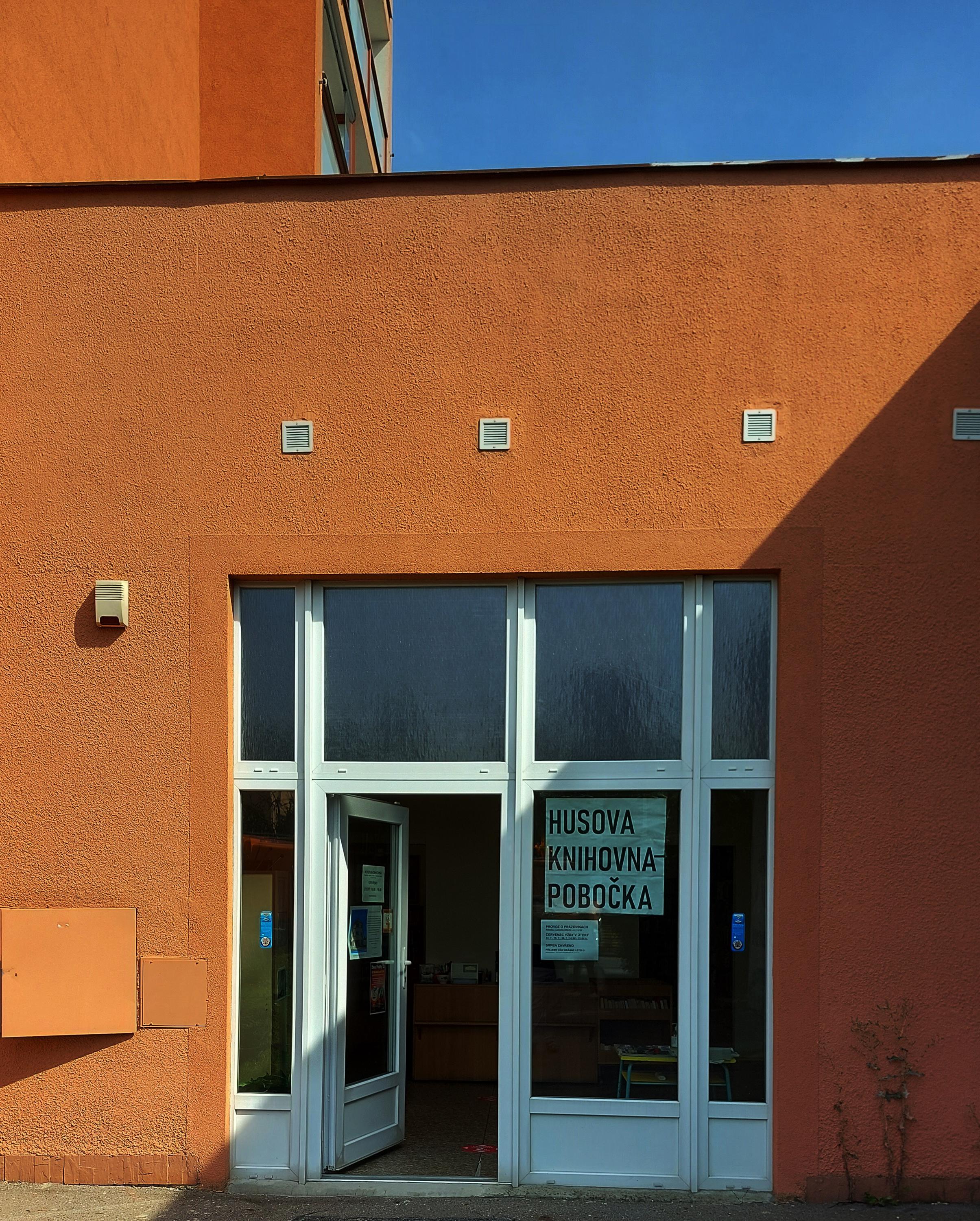 Husova knihovna, Pobočka Tyršova čtvrť foto 2