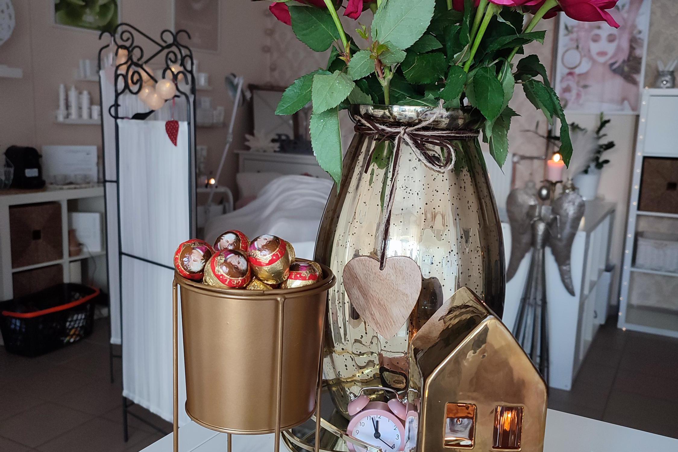 Beauty salon GLAMOUR