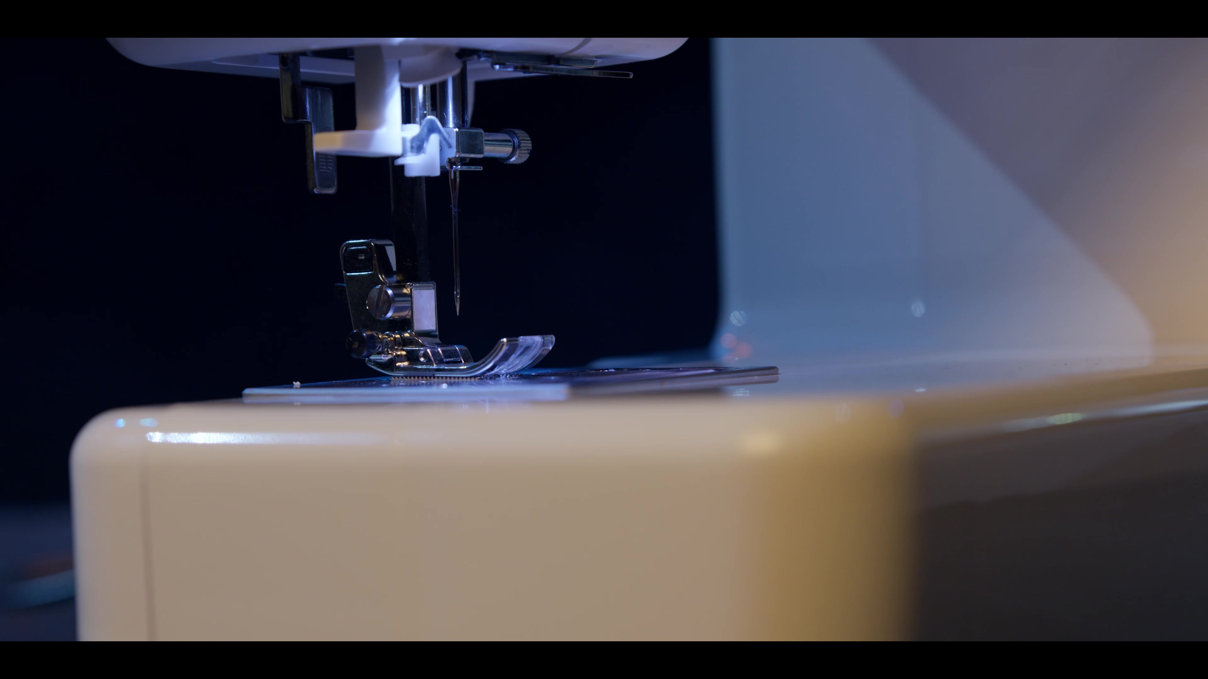 GARUDAN Váš partner v šití foto 2 (náhled videa)