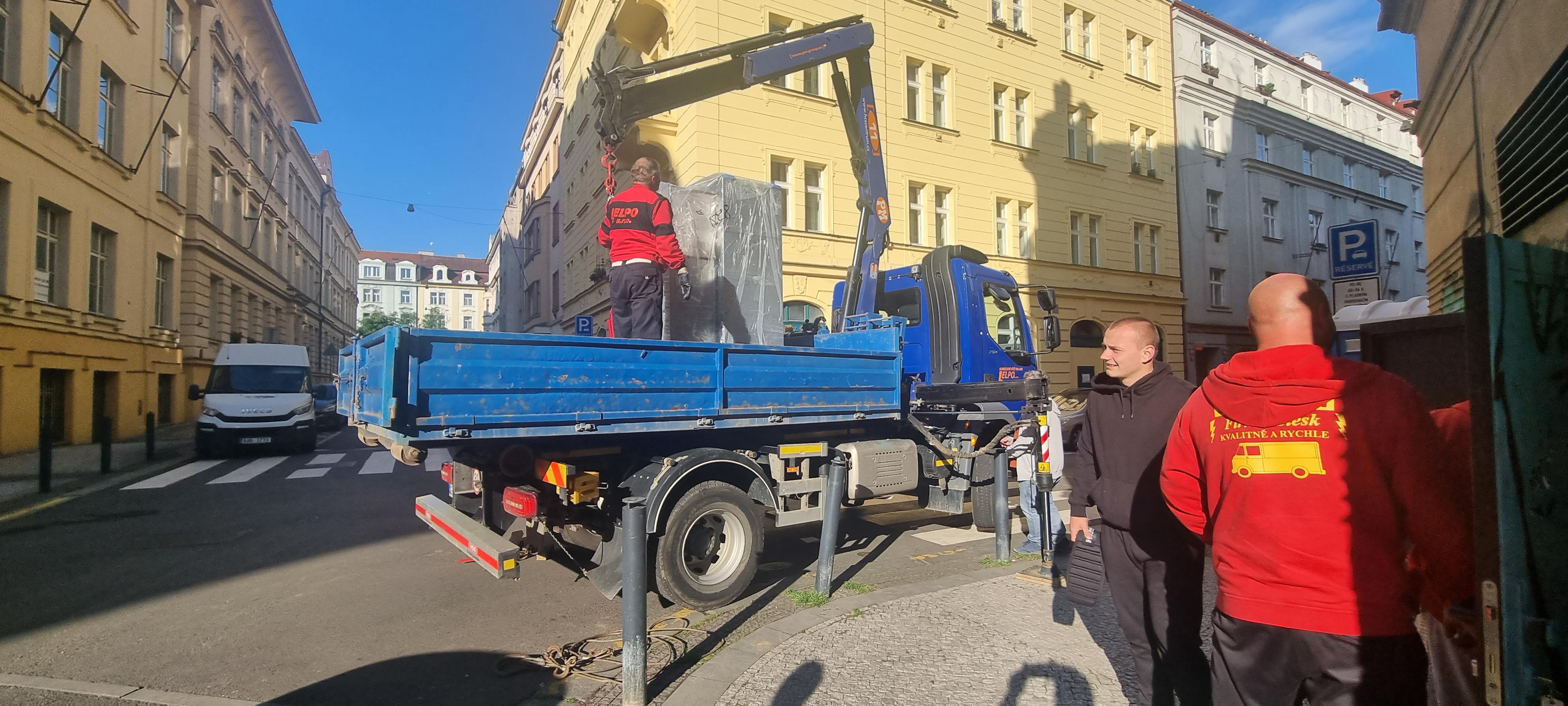 Stěhování těžkých břemen