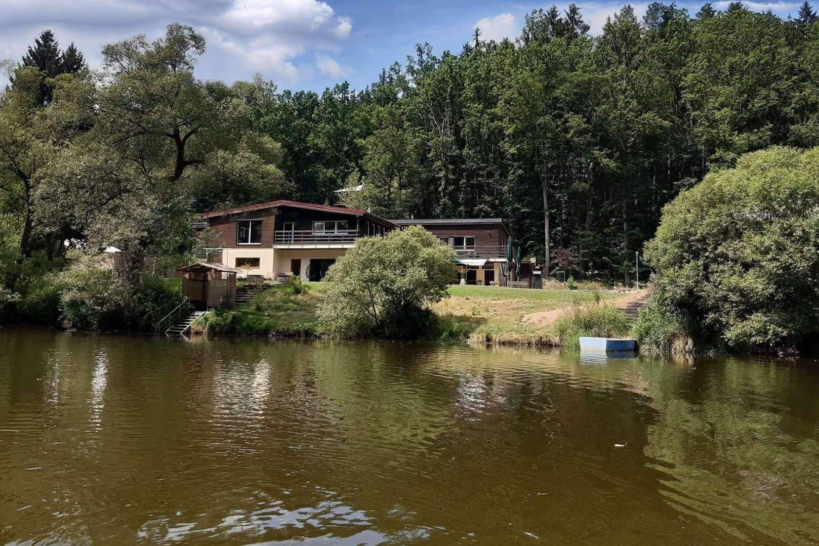 Přívoz u pionýráku Bartoň