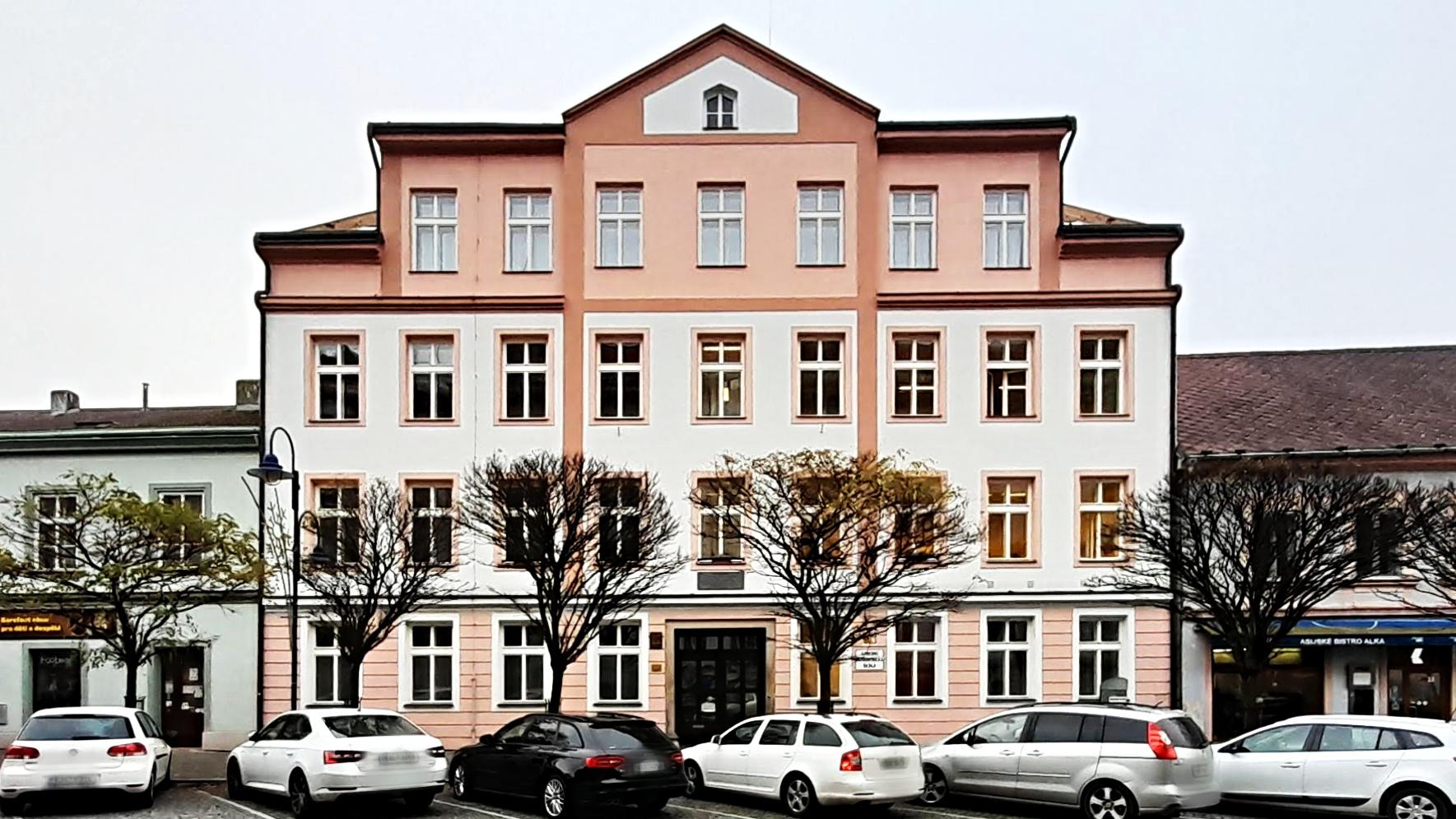 Střední zdravotnická škola, Jindřichův Hradec foto 2