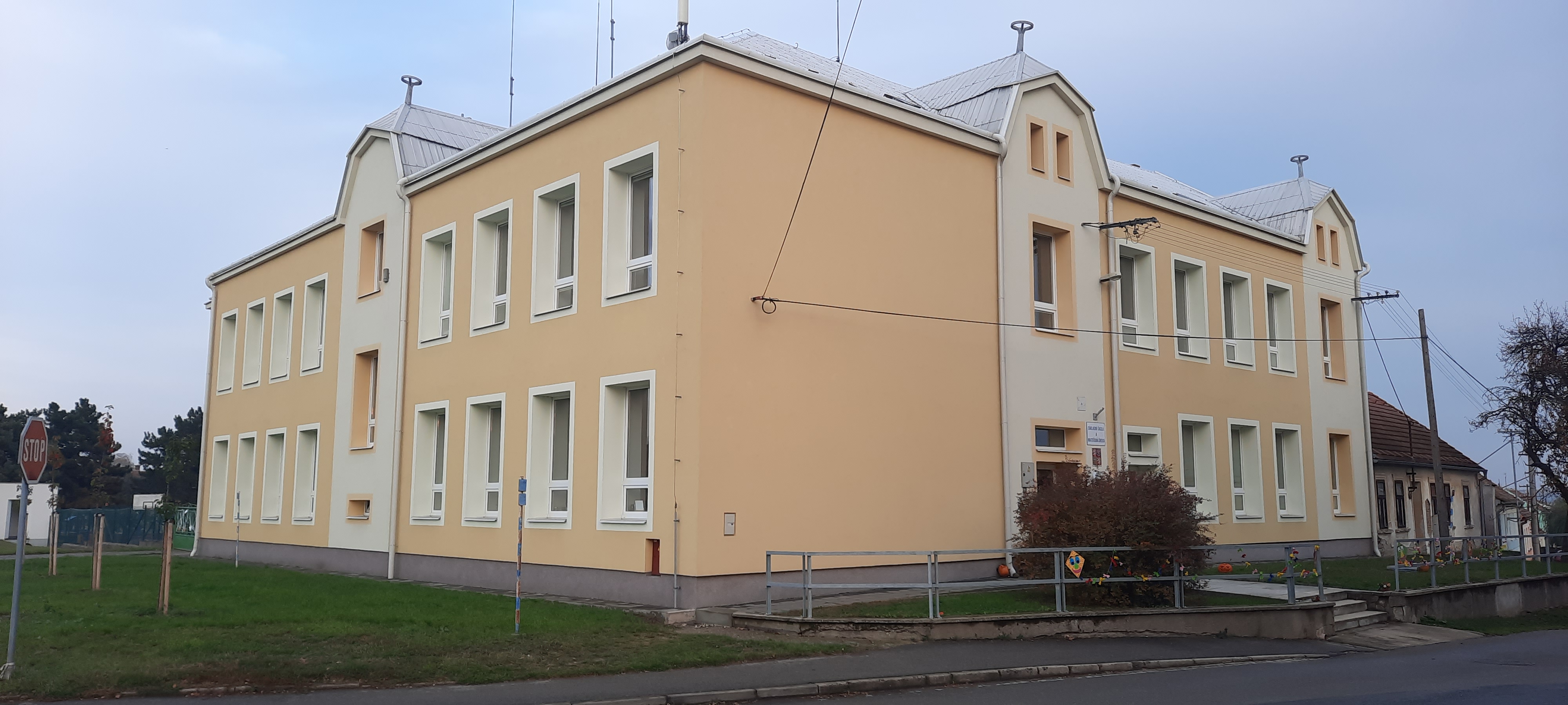 ZŠ a MŠ Ivaň foto 2