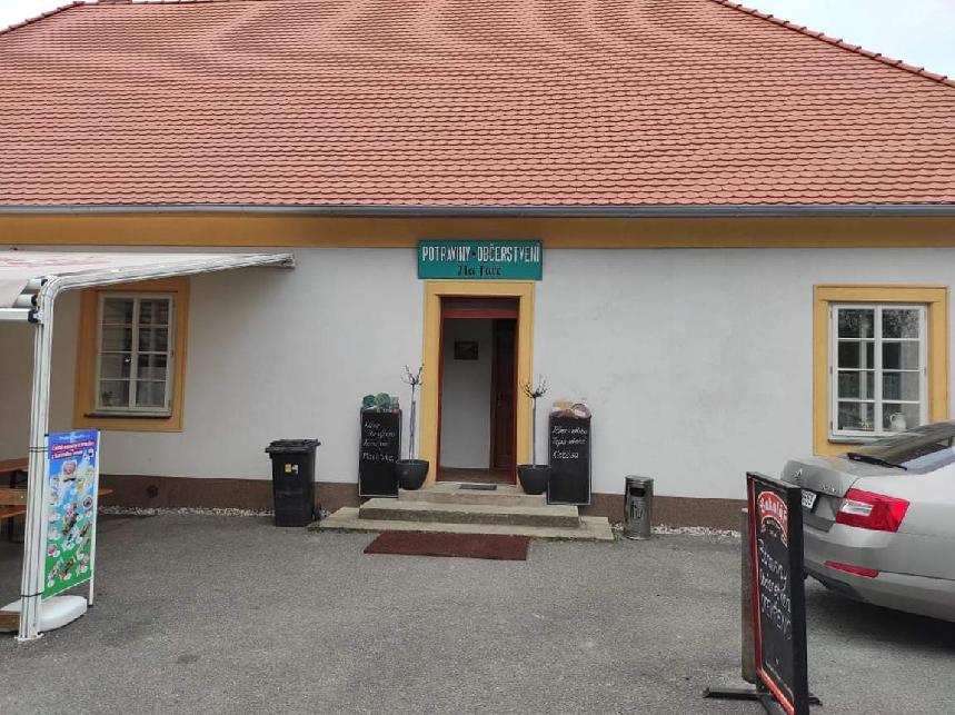 Potraviny Na Faře foto 3