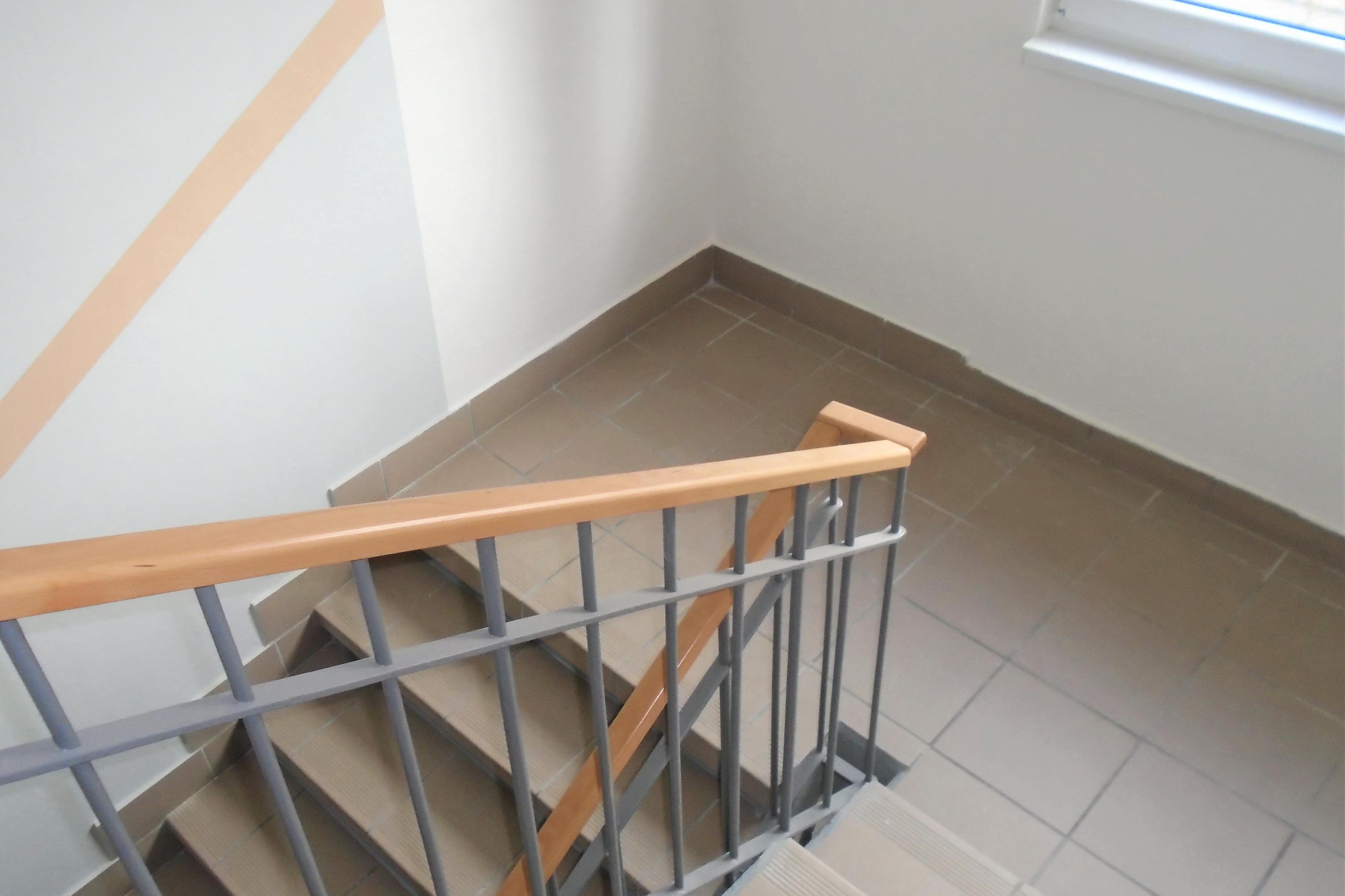 Renovace zábradlí včetně nových bukových madel