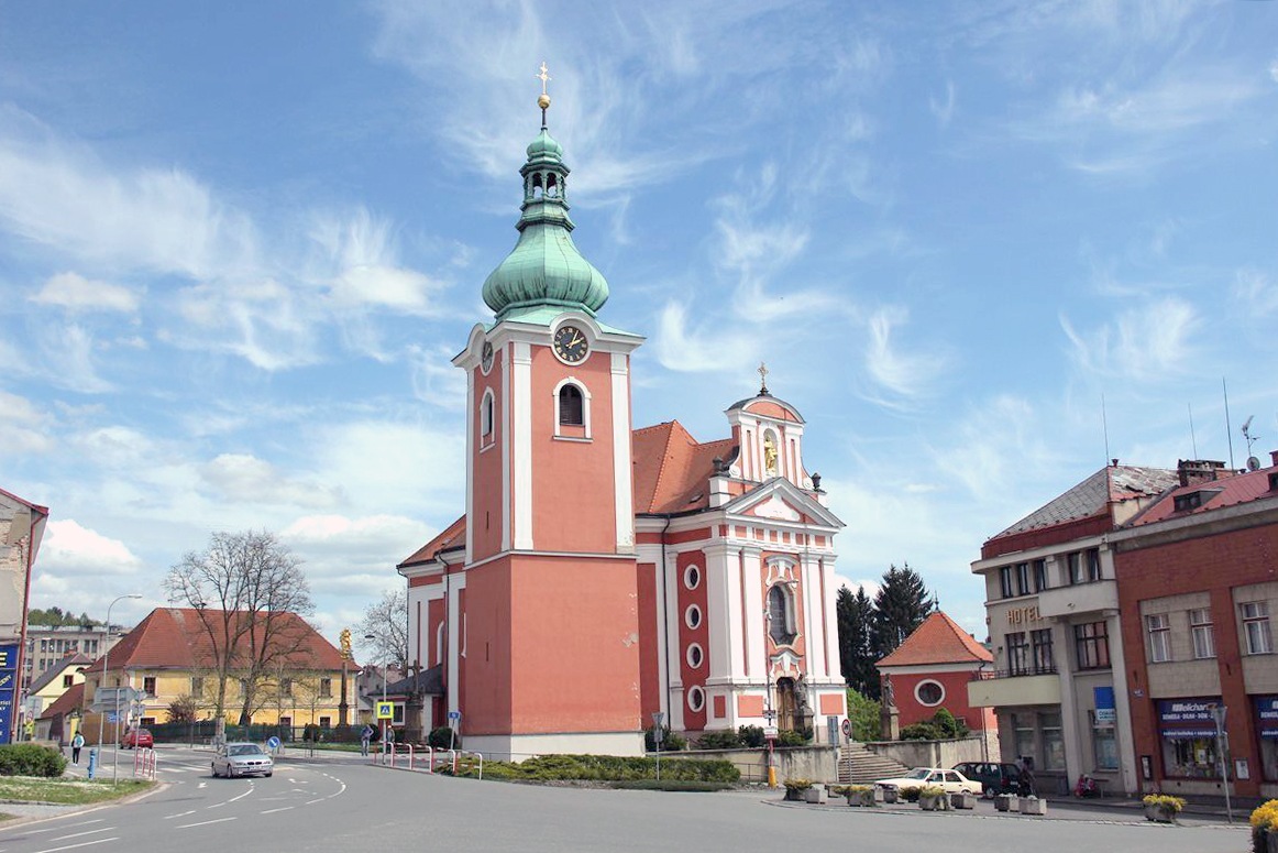 Římskokatolická farnost Červený Kostelec foto 2