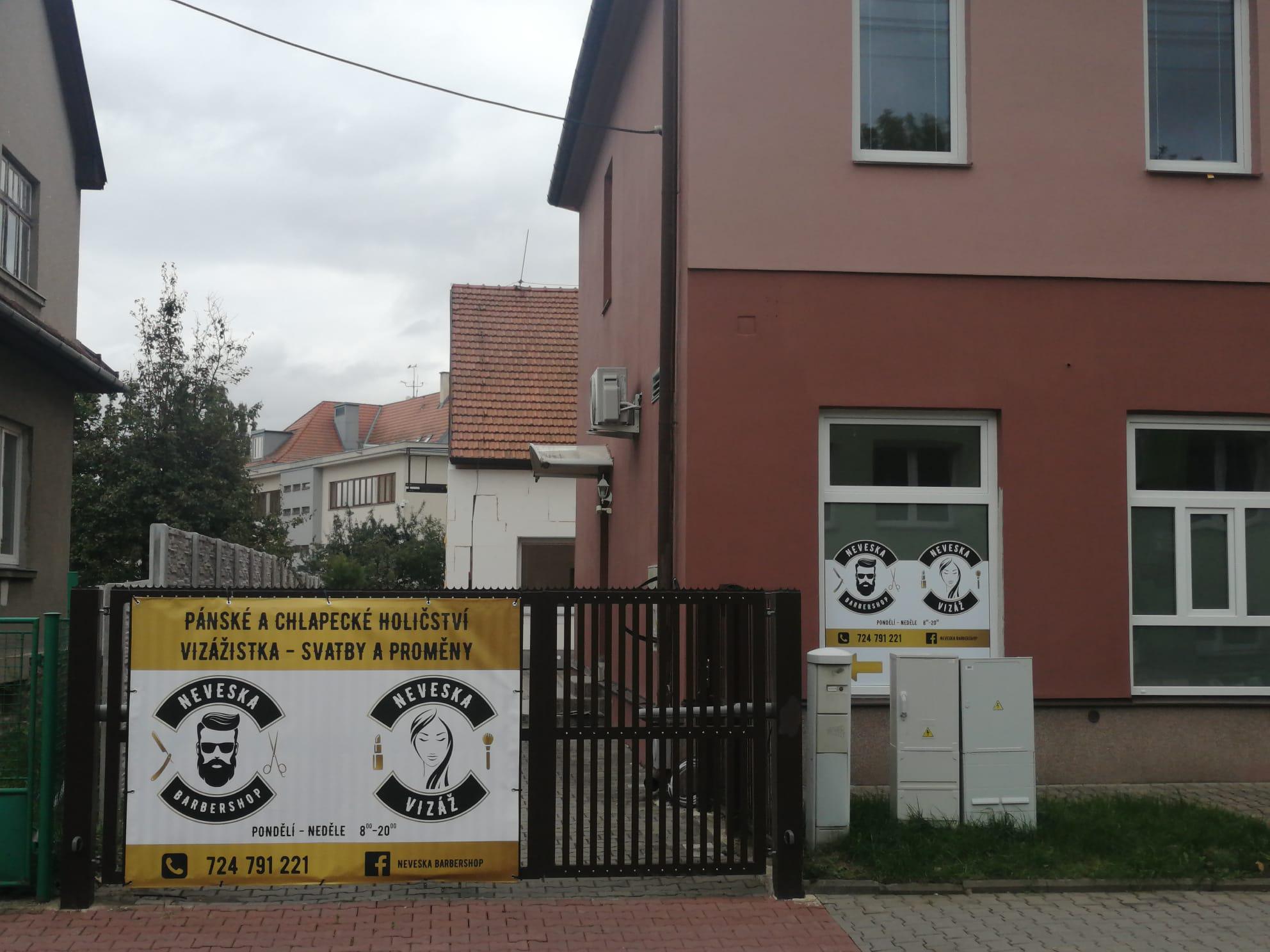Neveska Barbershop & vizáž foto 2