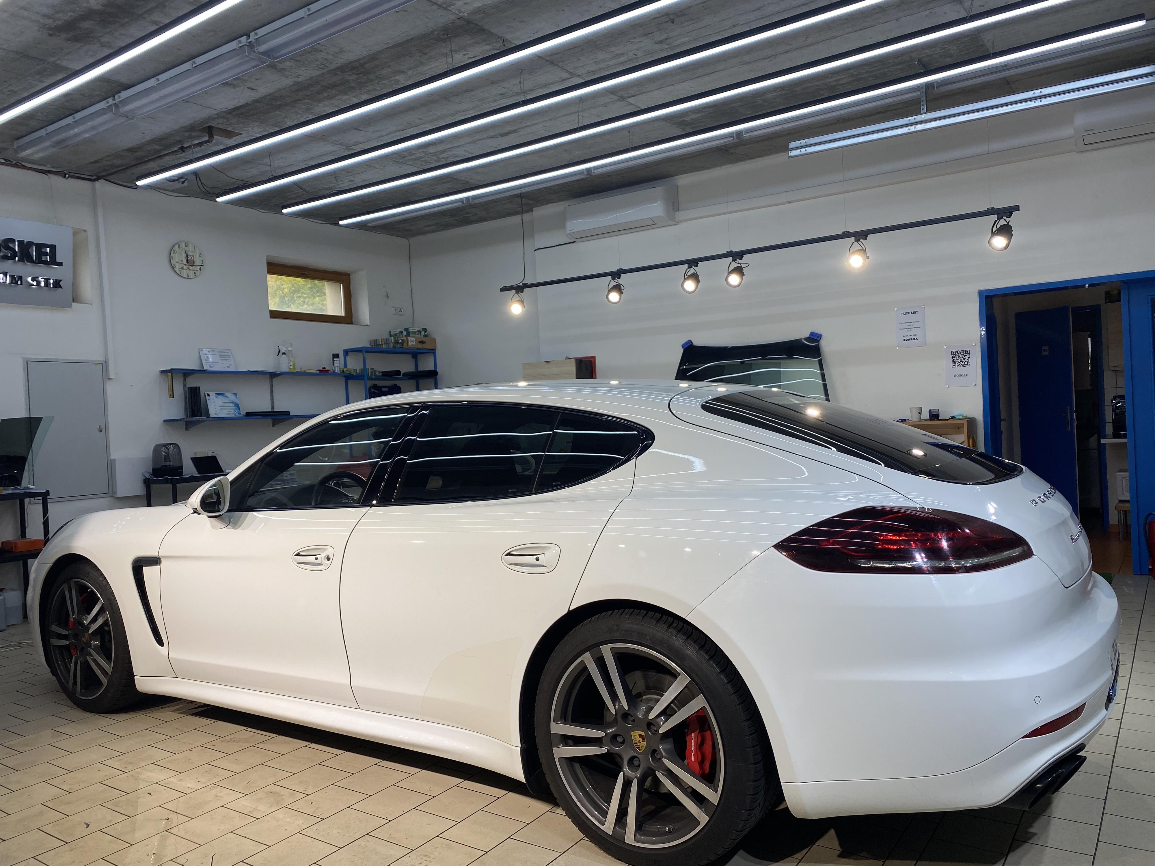 Ievgenii Tkhoriev - Autofólie foto 3