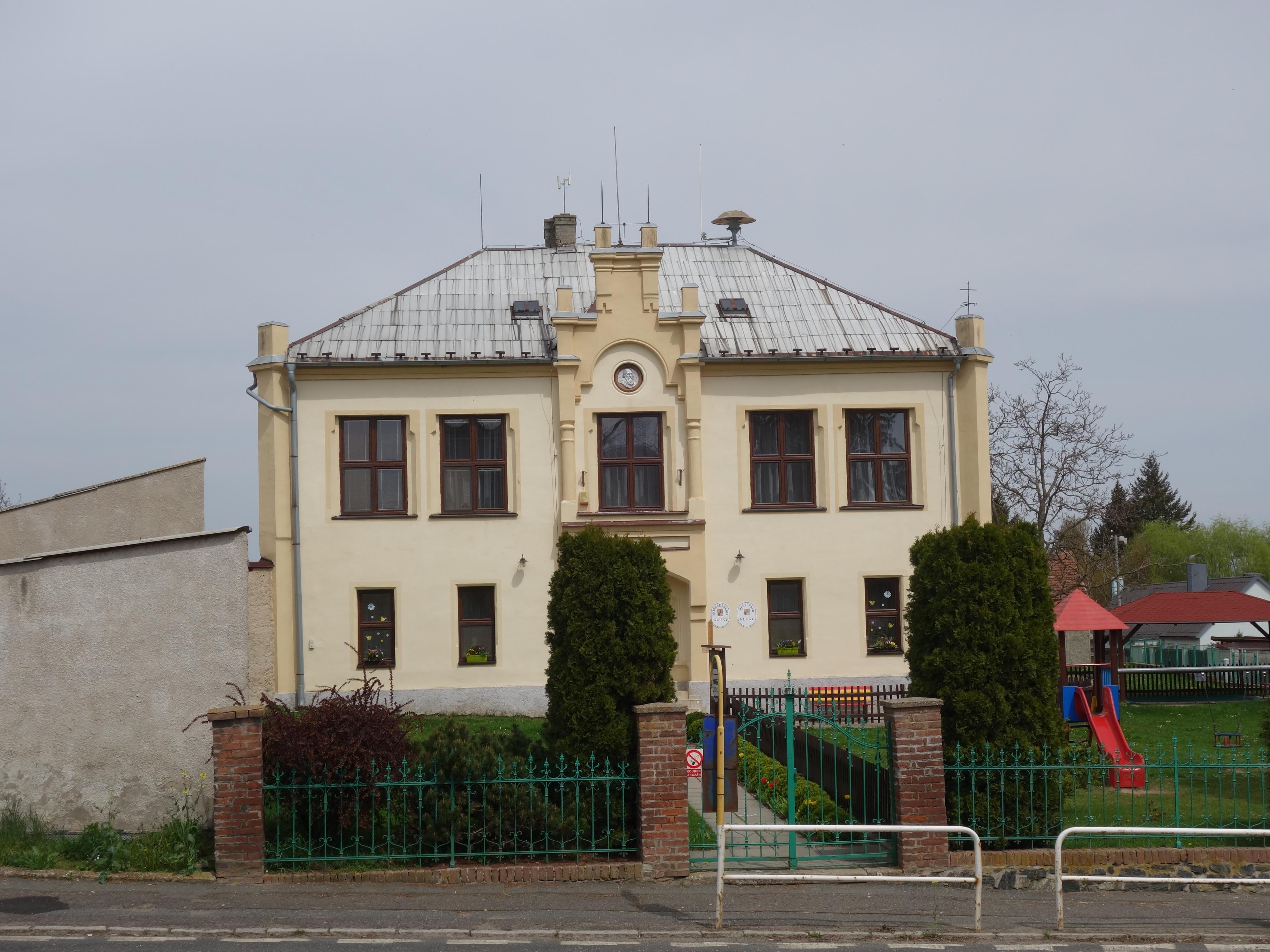 Kluky - obecní úřad foto 4