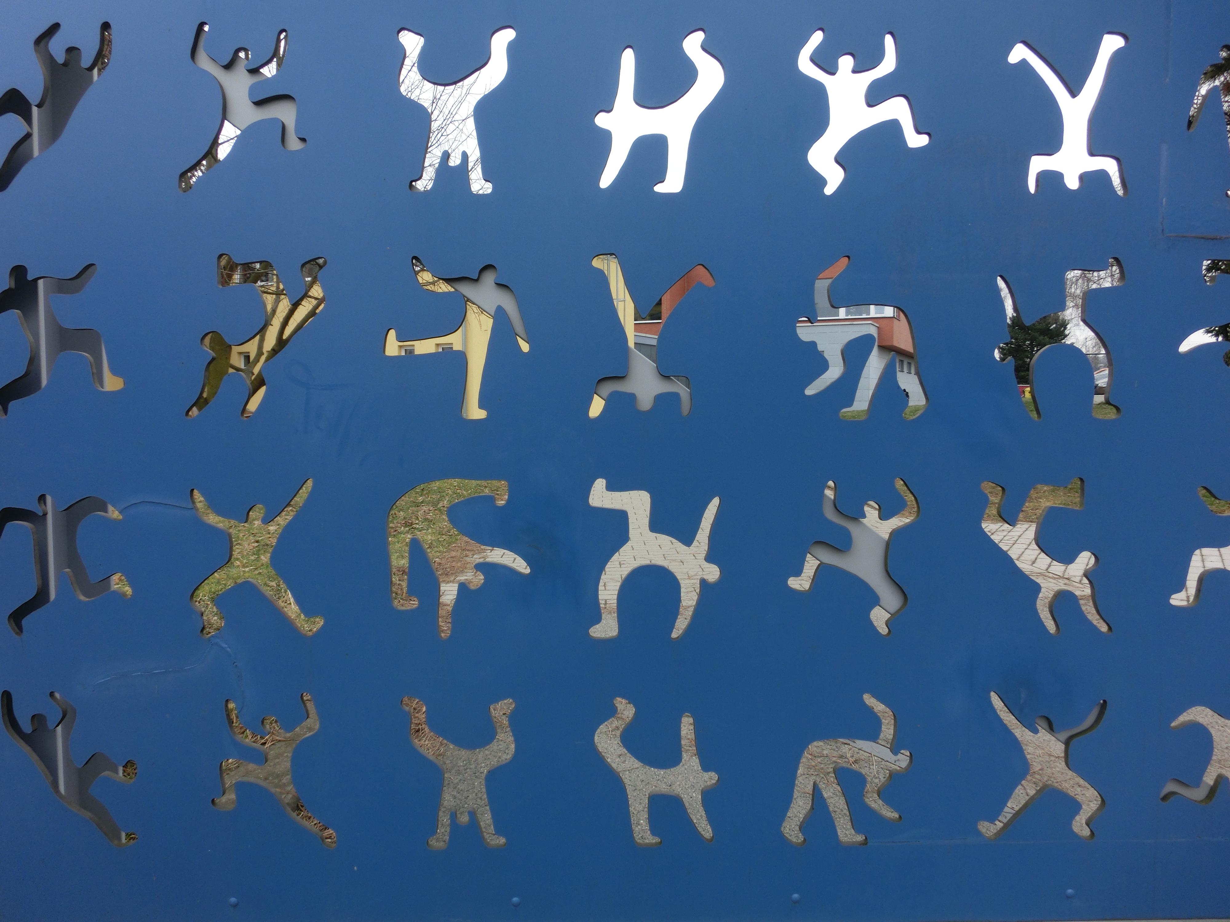 ZŠ Praha 5 - Řeporyje, Od Školy foto 6