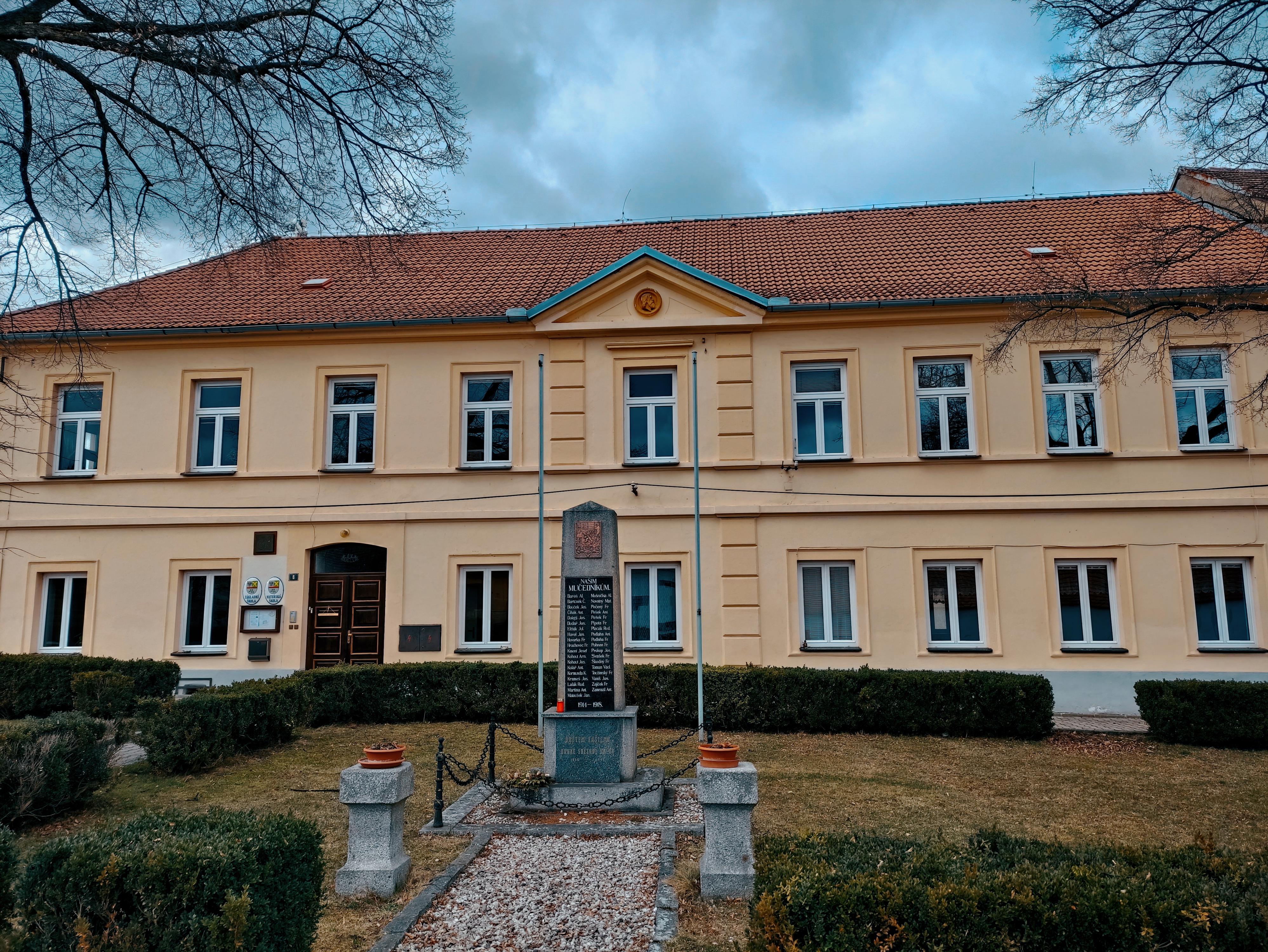 ZŠ a MŠ Vysoký Chlumec