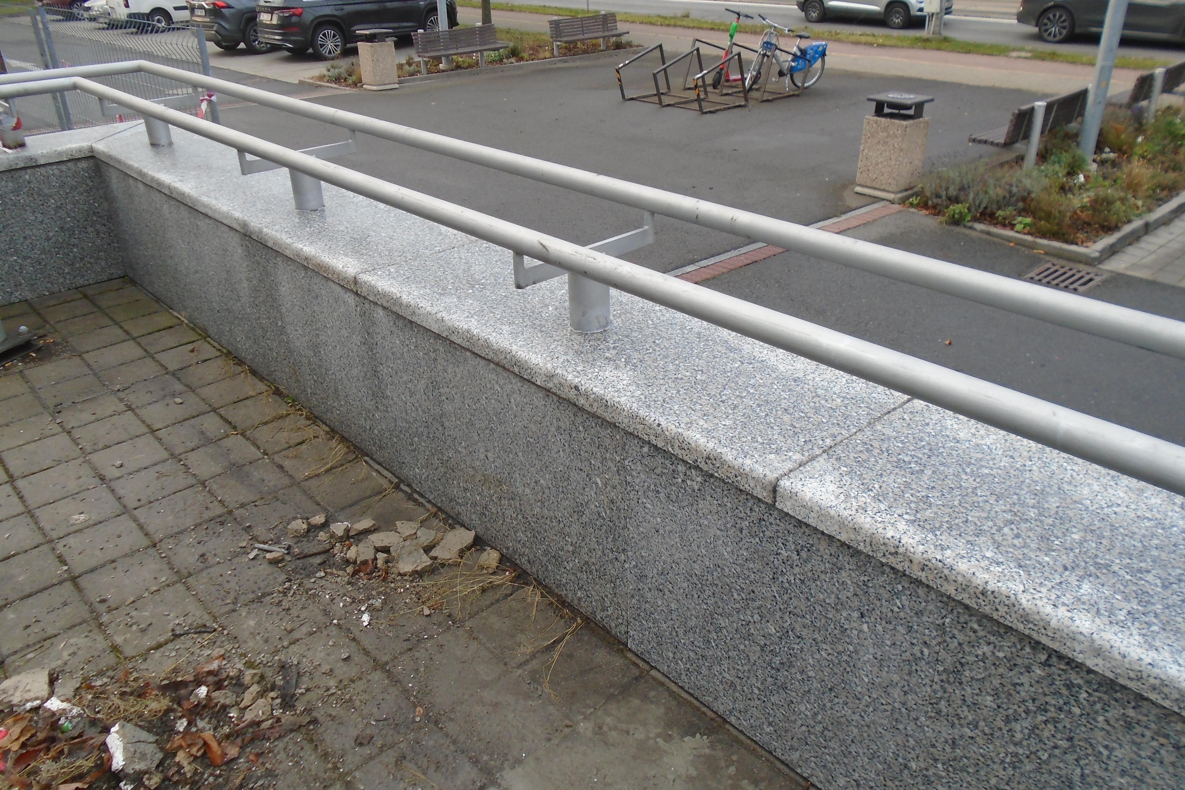 Čištění obkladu - žula,mramor,cihla,beton,teraco..